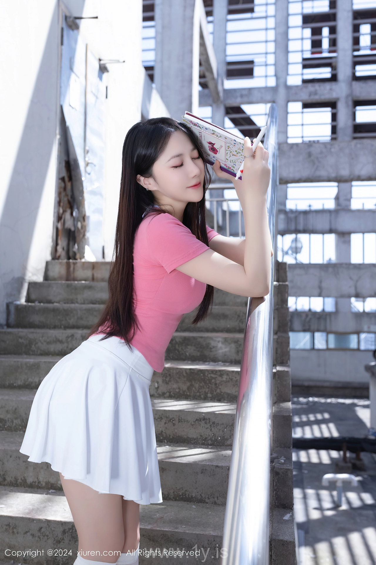 XIUREN(秀人网) No.8457 Innocent & Lovely Chinese Jewel 鱼子酱Fish