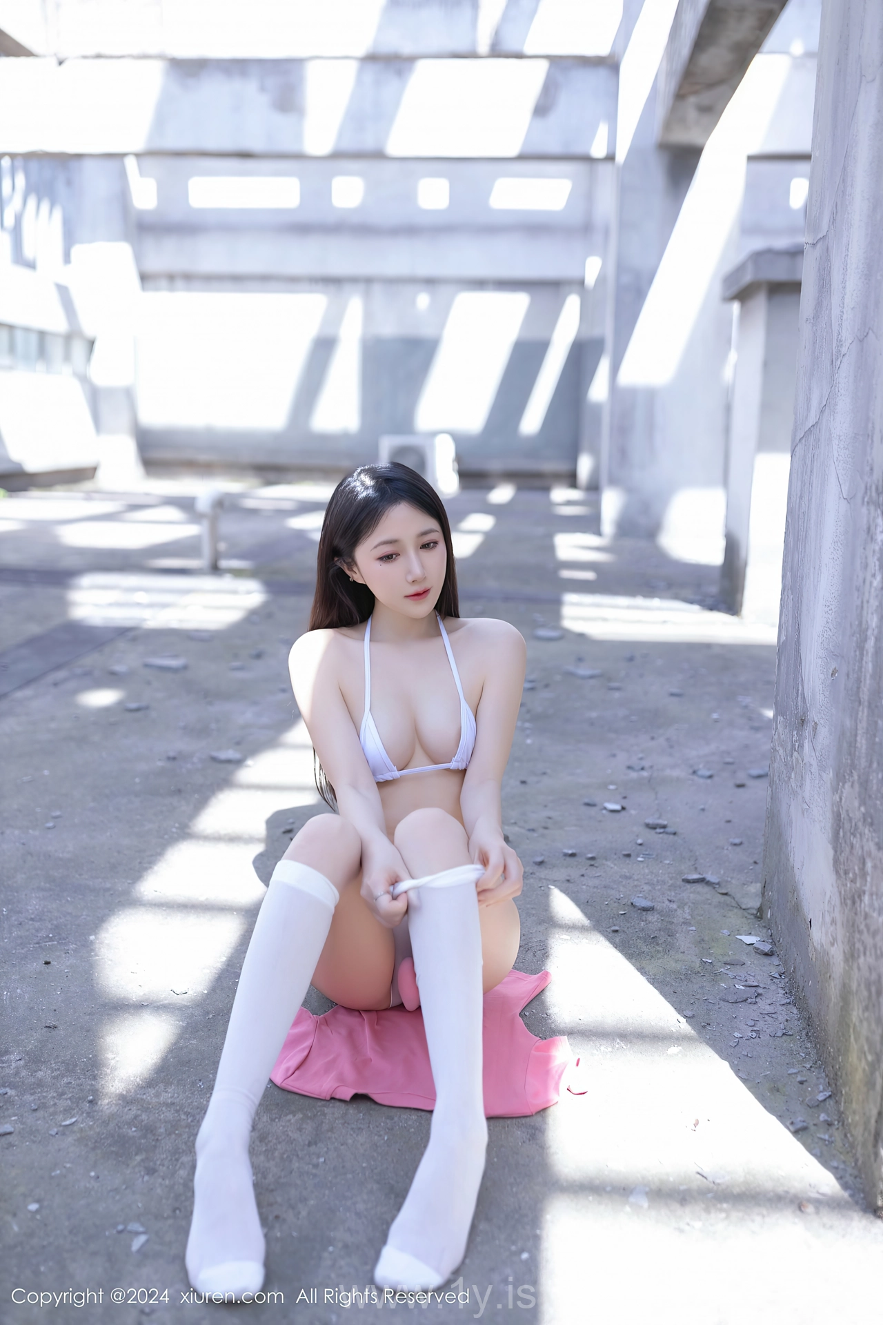 XIUREN(秀人网) No.8457 Innocent & Lovely Chinese Jewel 鱼子酱Fish