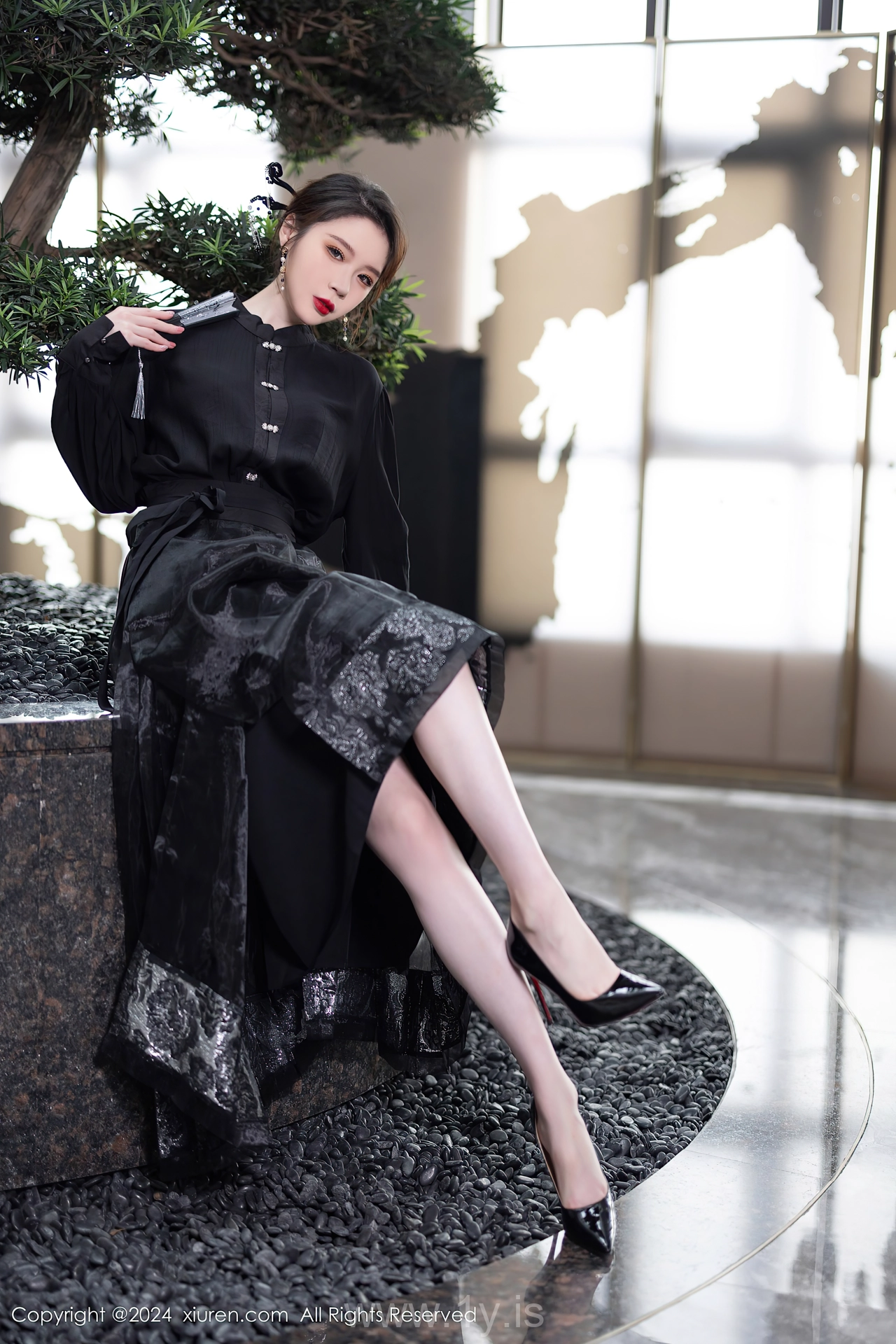 XIUREN(秀人网) No.8465 Breathtaking Asian Cutie 梦心玥