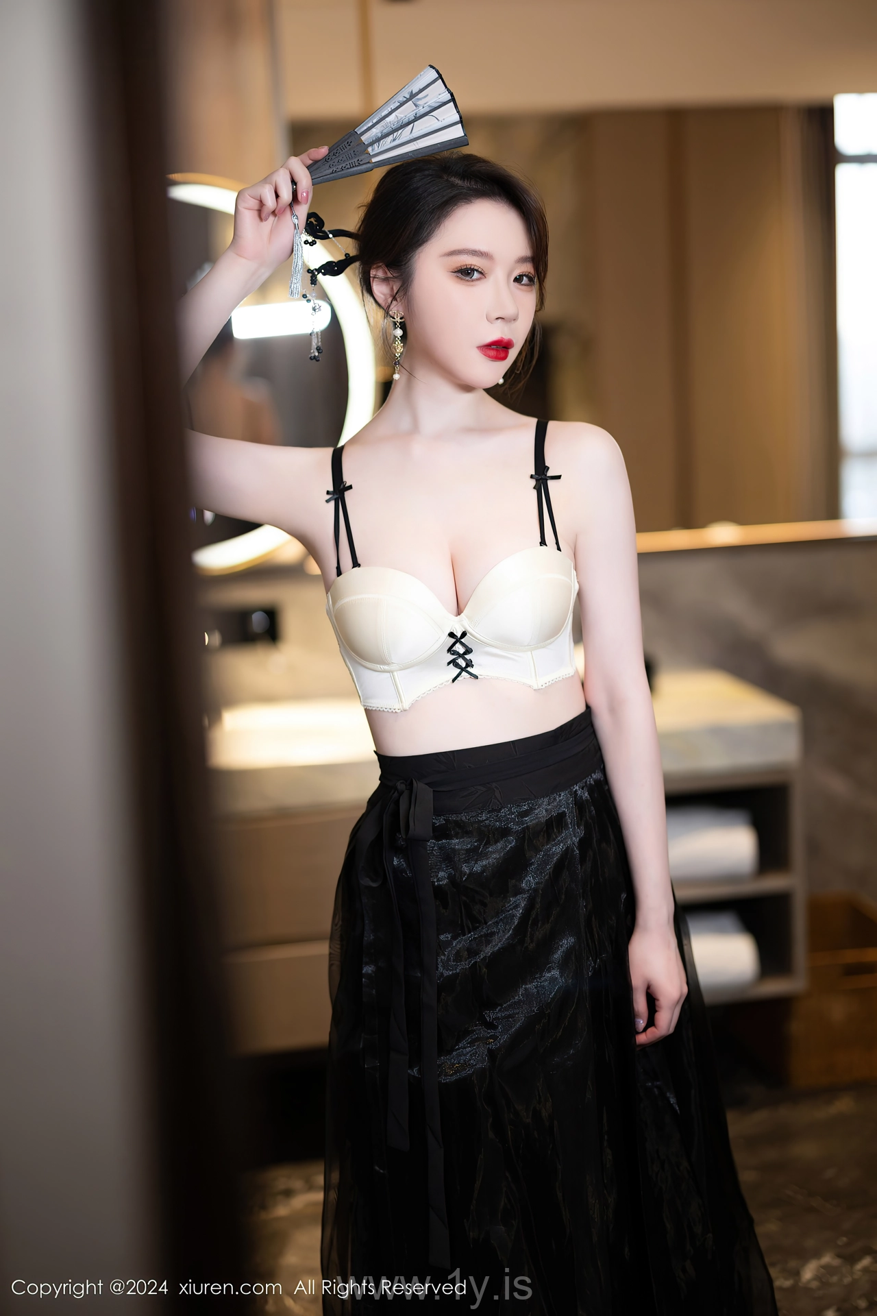 XIUREN(秀人网) No.8465 Breathtaking Asian Cutie 梦心玥