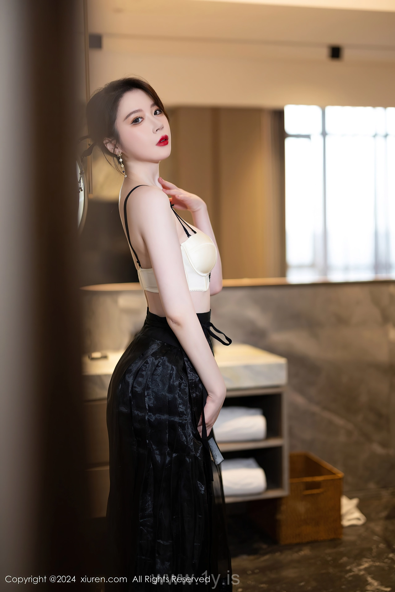 XIUREN(秀人网) No.8465 Breathtaking Asian Cutie 梦心玥