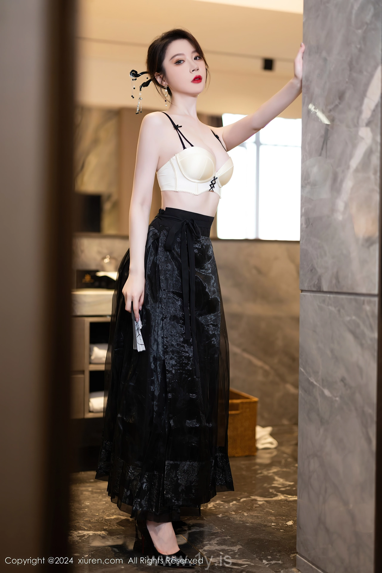 XIUREN(秀人网) No.8465 Breathtaking Asian Cutie 梦心玥