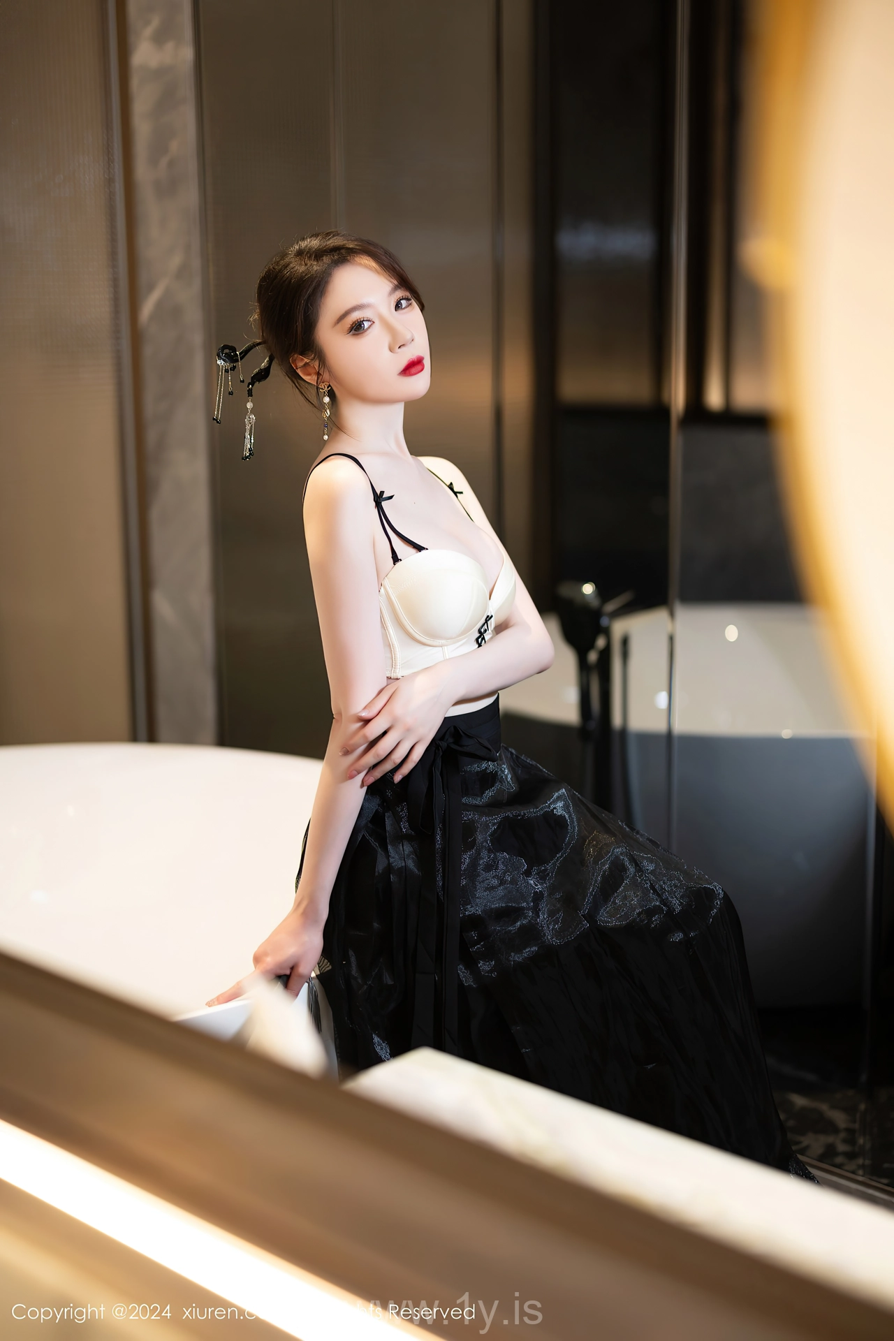 XIUREN(秀人网) No.8465 Breathtaking Asian Cutie 梦心玥