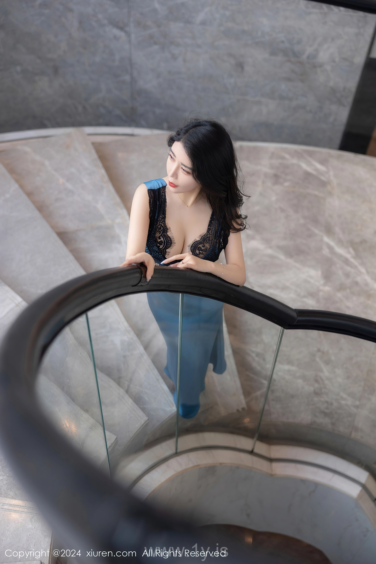 XIUREN(秀人网) No.8466 Breathtaking & Intriguing Chinese Siren 李若汐