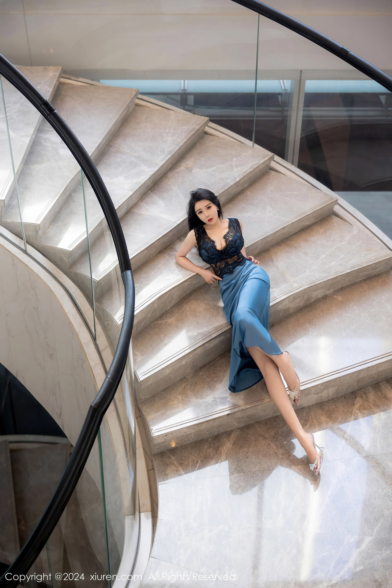 XIUREN(秀人网) No.8466 Breathtaking & Intriguing Chinese Siren 李若汐