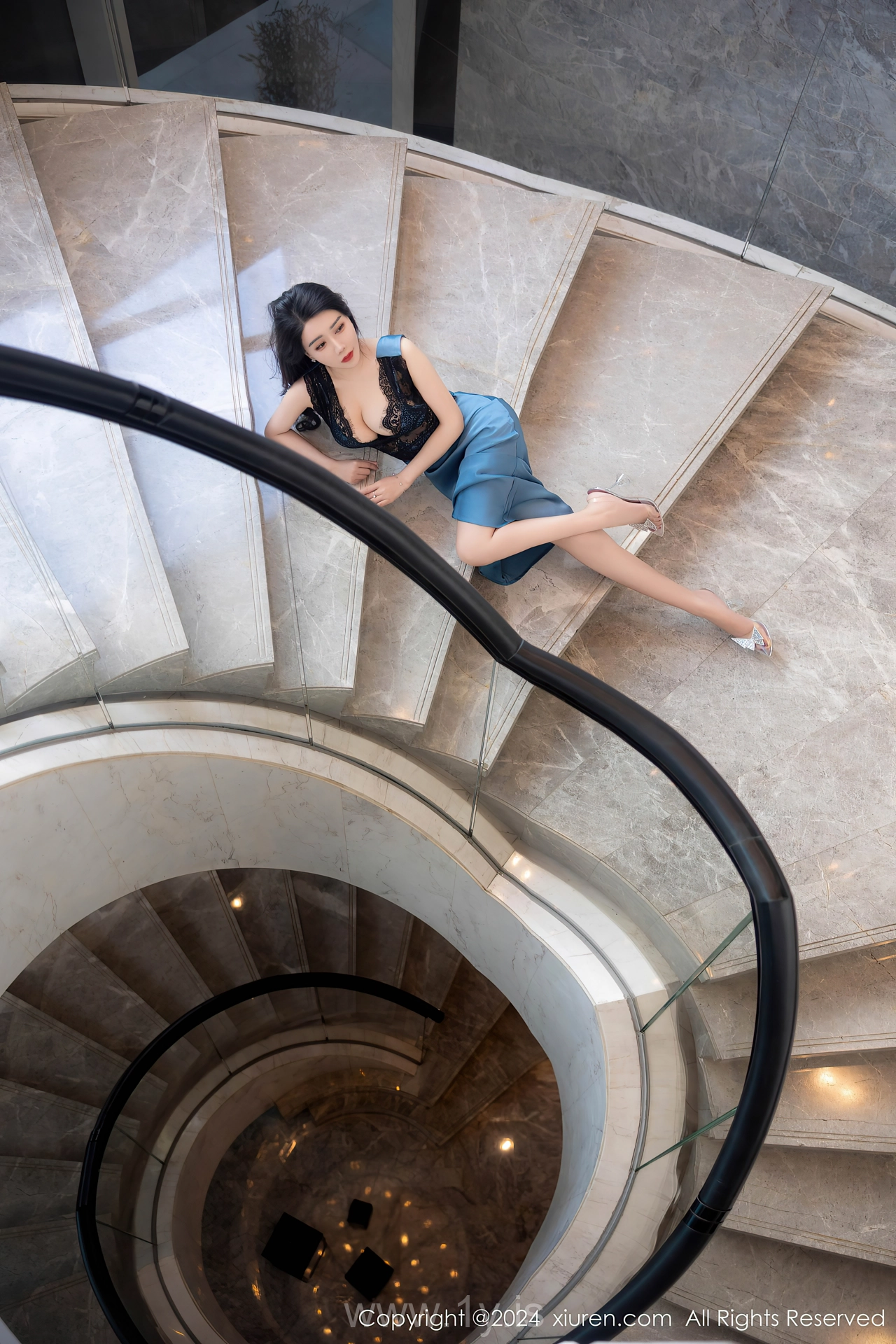 XIUREN(秀人网) No.8466 Breathtaking & Intriguing Chinese Siren 李若汐