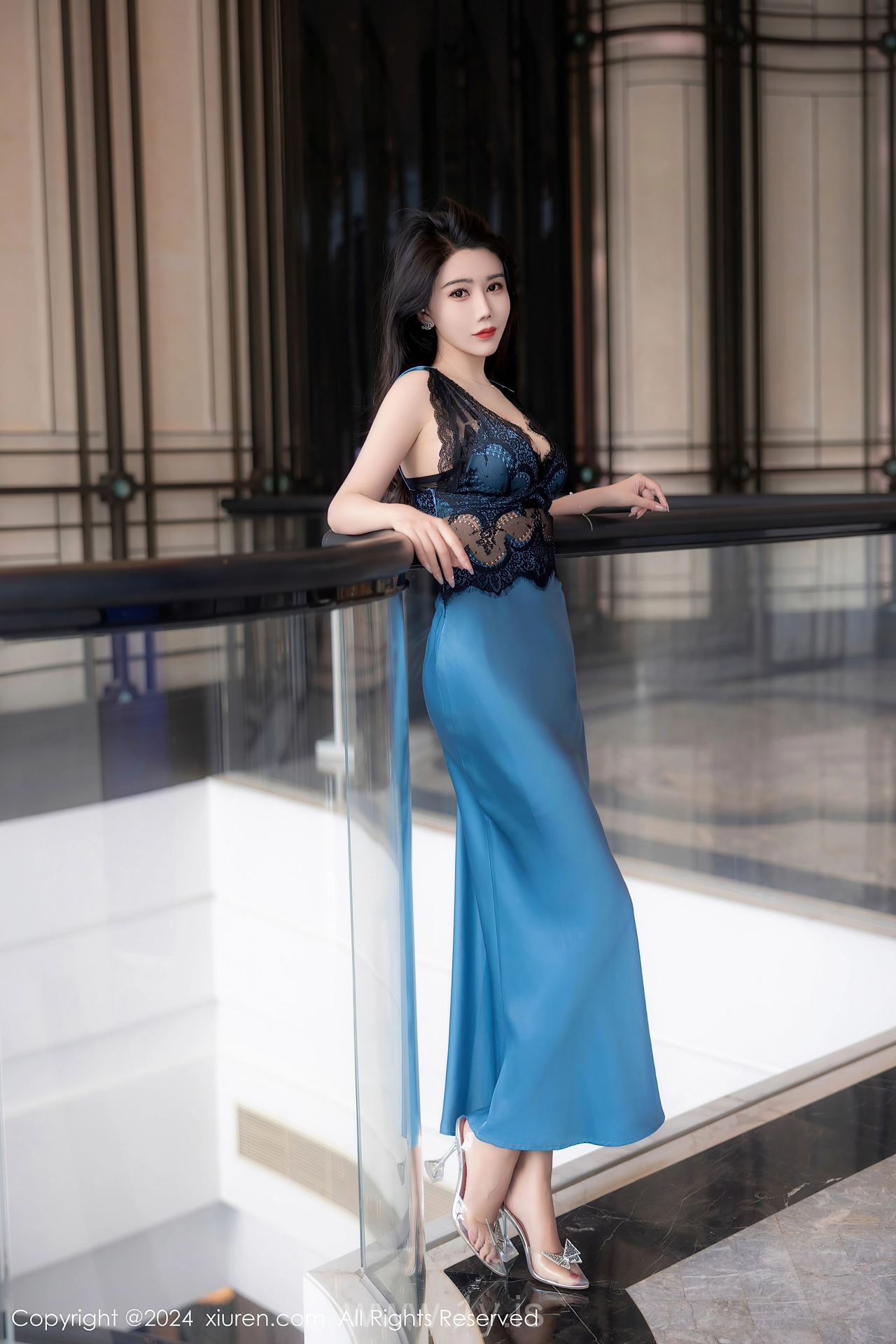 XIUREN(秀人网) No.8466 Breathtaking & Intriguing Chinese Siren 李若汐