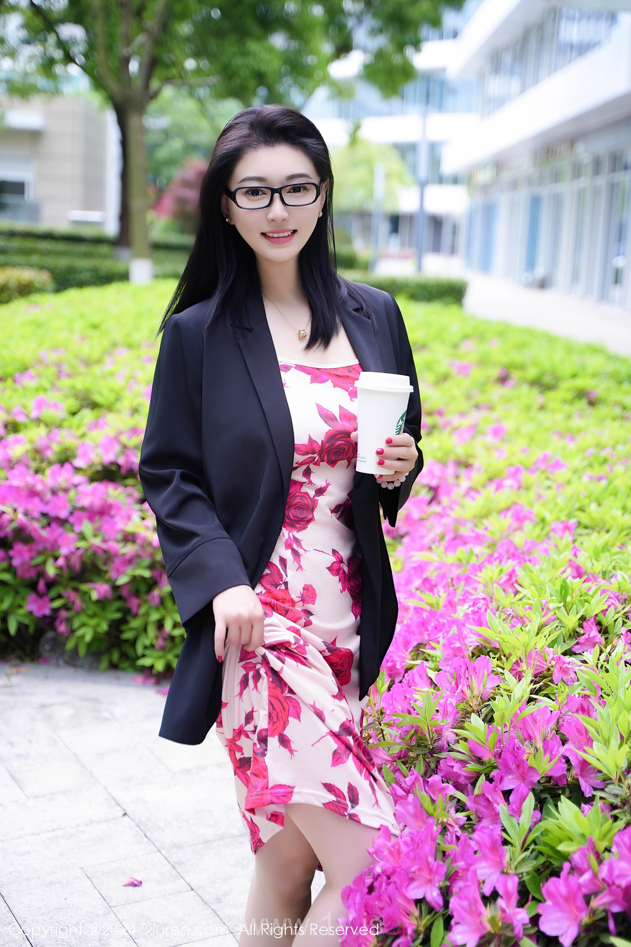 XIUREN(秀人网) No.8468 Good-looking Asian Belle 雅茹老师