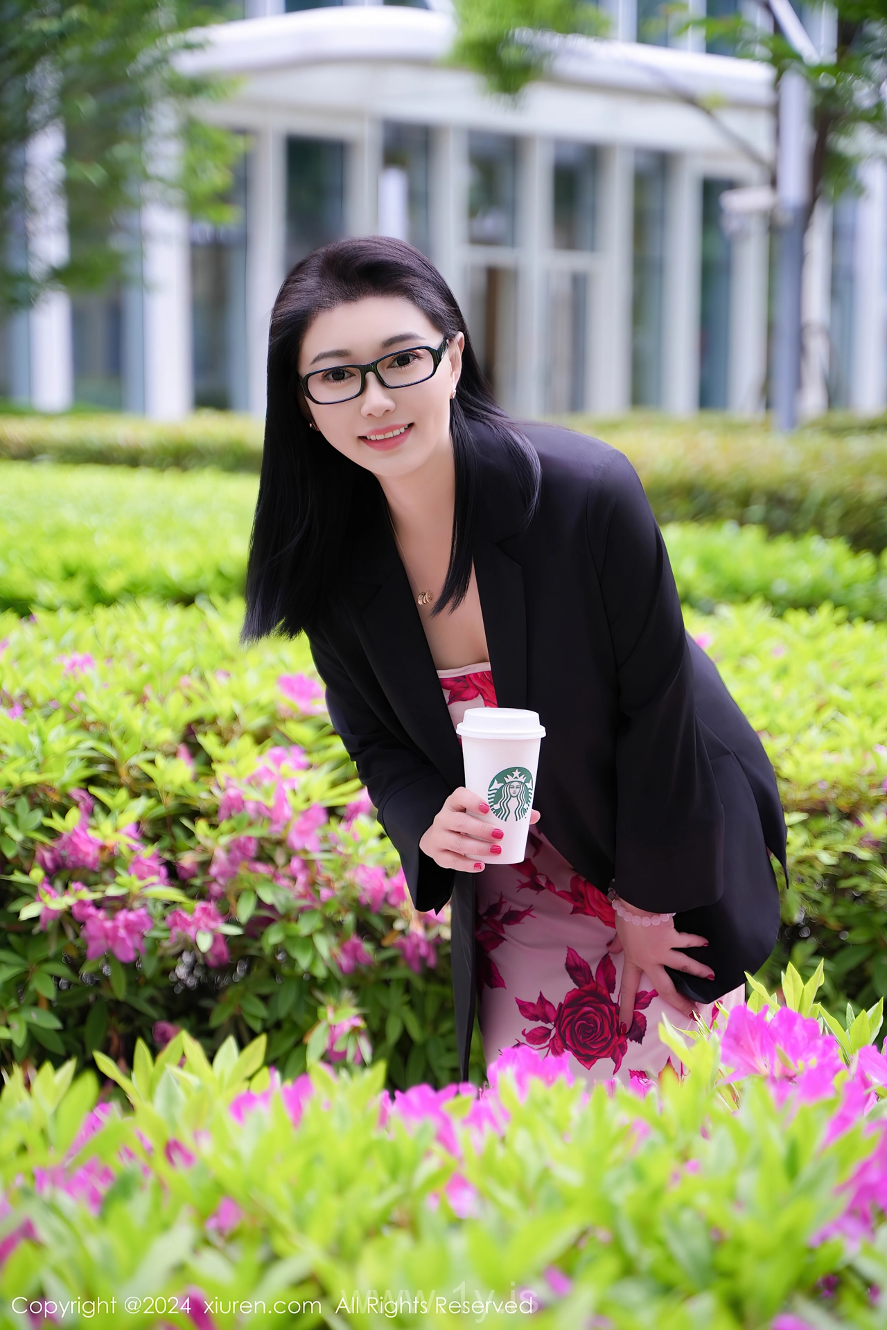 XIUREN(秀人网) No.8468 Good-looking Asian Belle 雅茹老师