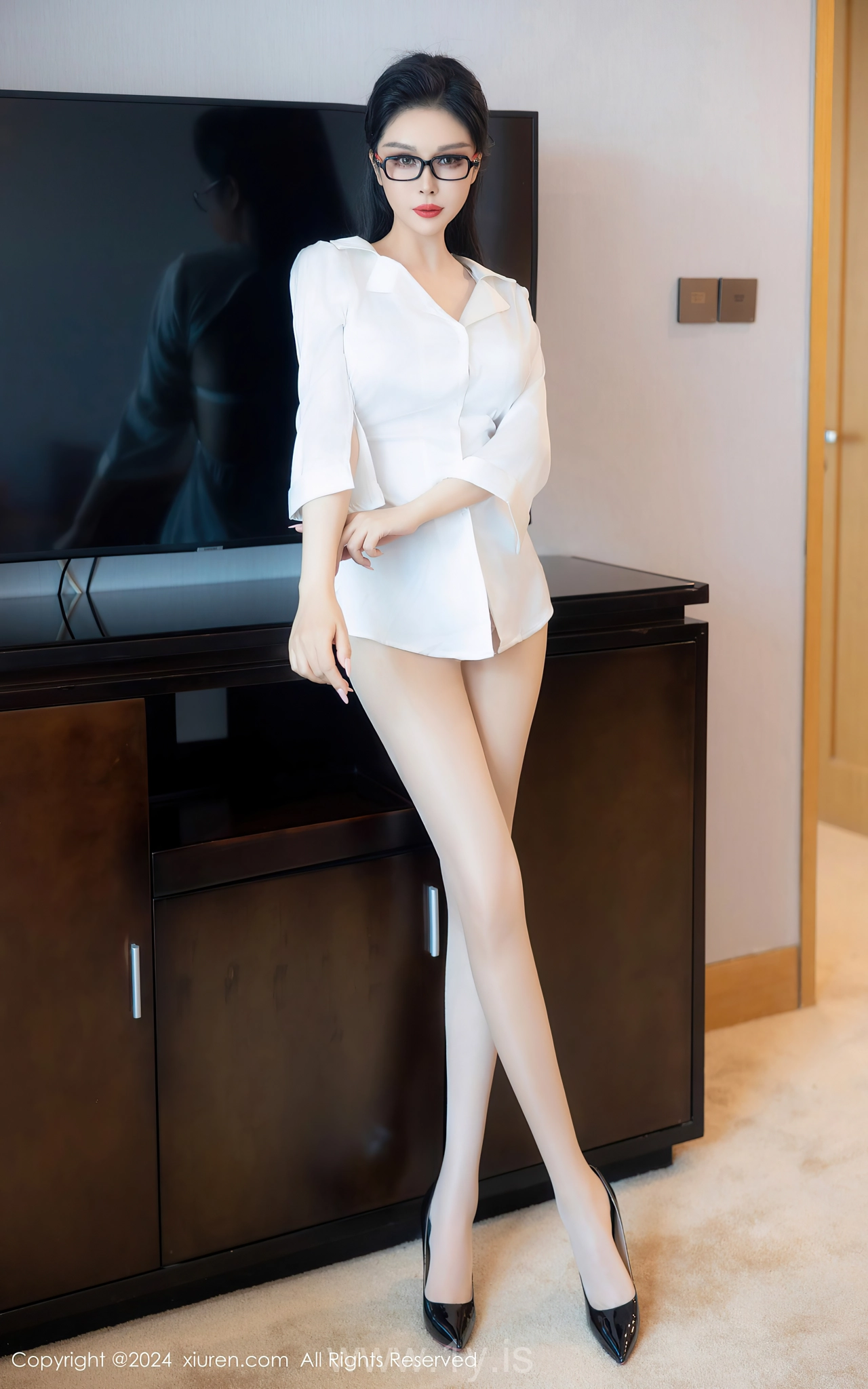 XIUREN(秀人网) No.8469 Delicate Chinese Teen 田冰冰