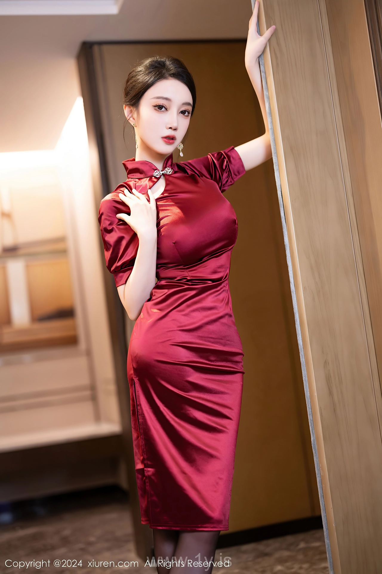 XIUREN(秀人网) No.8479 Vivacious & Pretty Asian Charmer 玥儿玥