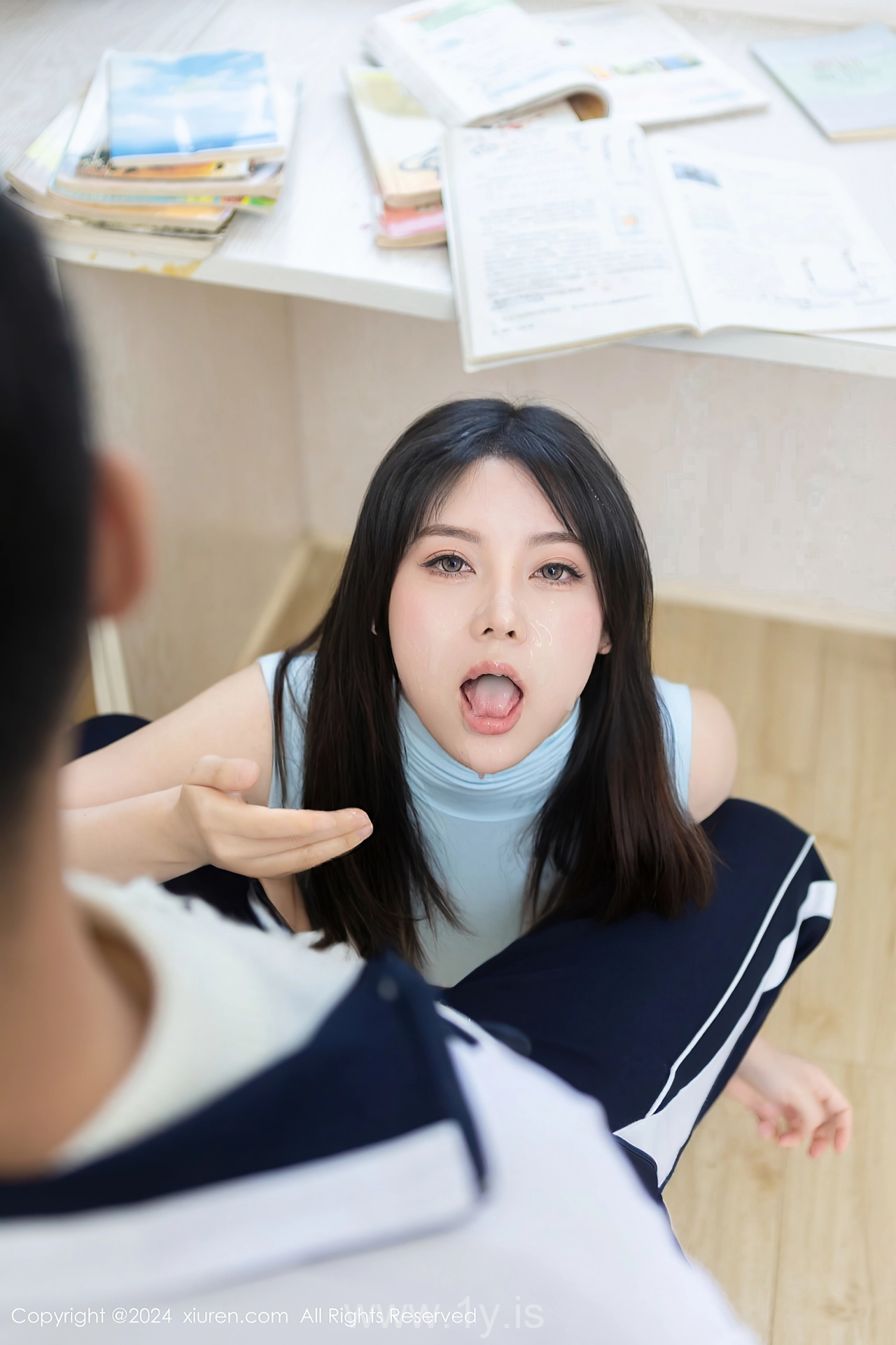 XIUREN(秀人网) No.8482 Lively Asian Girl 豆瓣酱