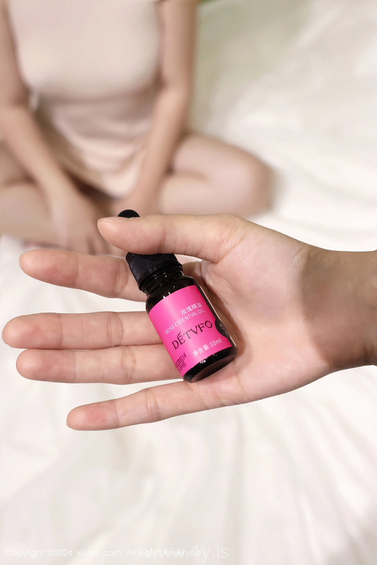 XIUREN(秀人网) No.8483 Good-looking Asian Belle 小薯条nienie