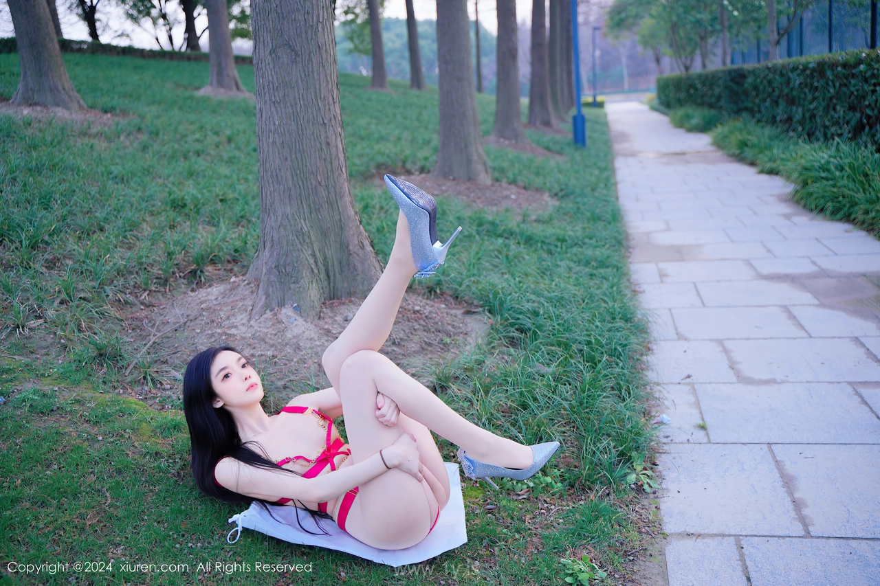 XIUREN(秀人网) No.8489 Sultry Asian Angel 龙雪儿