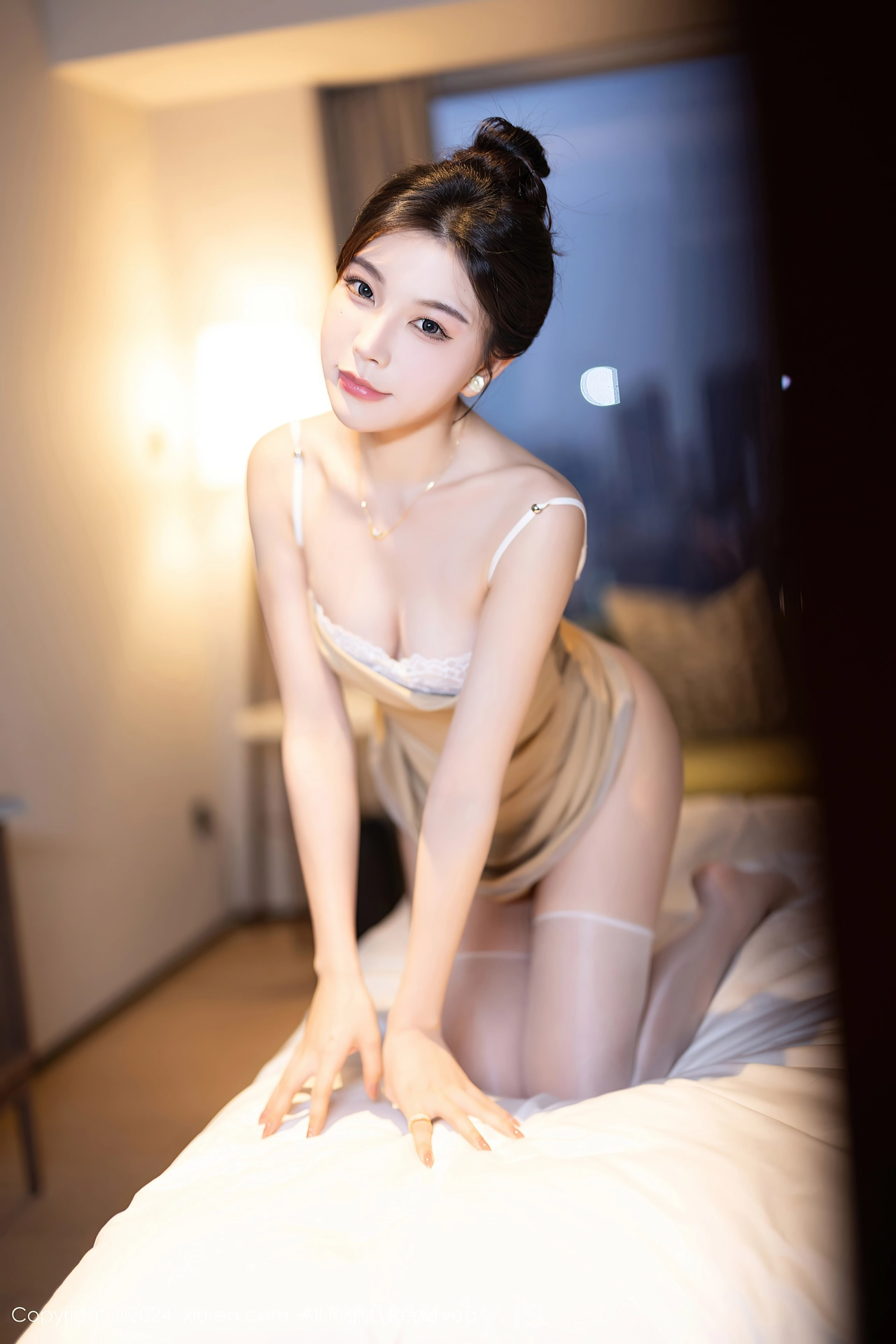 XIUREN(秀人网) No.8491 Fashionable & Good-looking Asian Goddess 徐莉芝Booty
