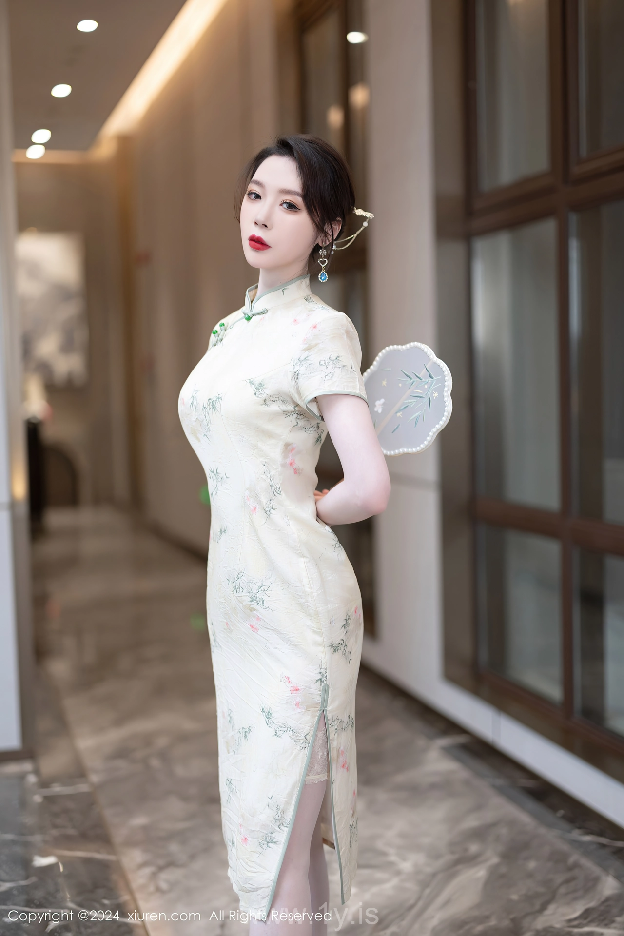 XIUREN(秀人网) No.8497 Attractive & Fancy Asian Peri 梦心玥