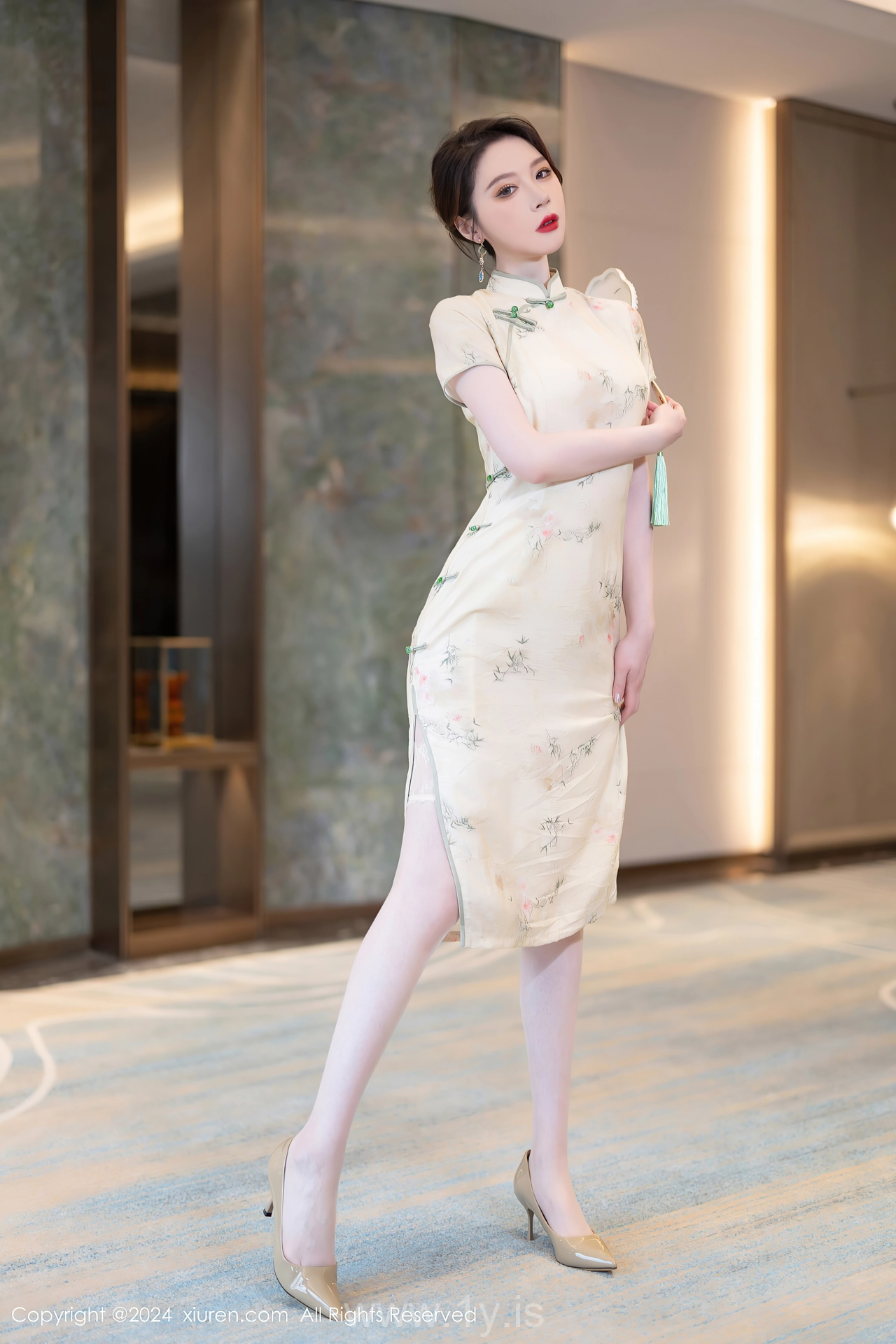 XIUREN(秀人网) No.8497 Attractive & Fancy Asian Peri 梦心玥