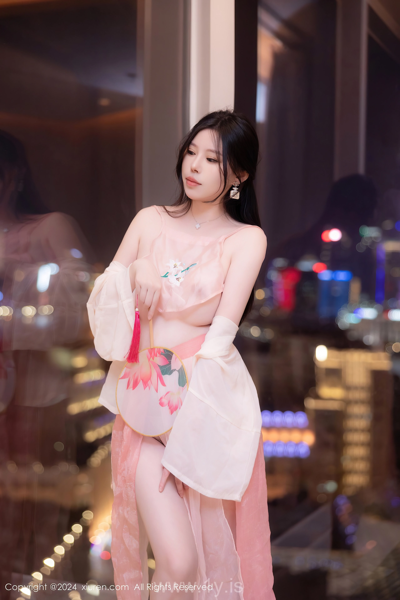 XIUREN(秀人网) No.8503 Flawless Asian Femme fatale 白茹雪abby