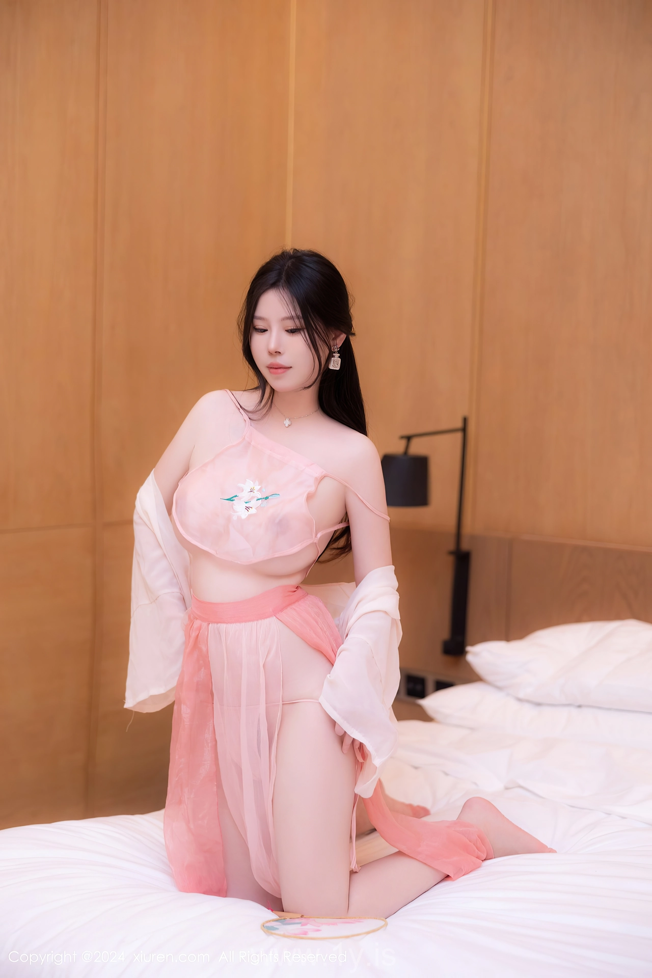 XIUREN(秀人网) No.8503 Flawless Asian Femme fatale 白茹雪abby