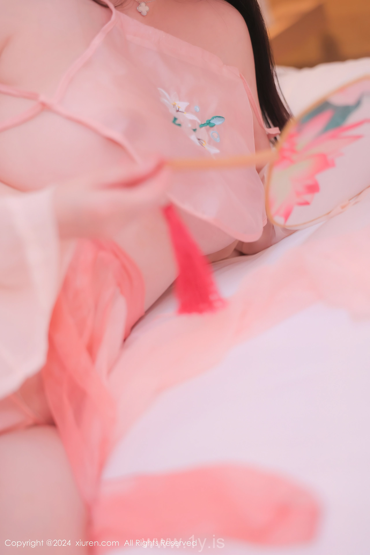 XIUREN(秀人网) No.8503 Flawless Asian Femme fatale 白茹雪abby