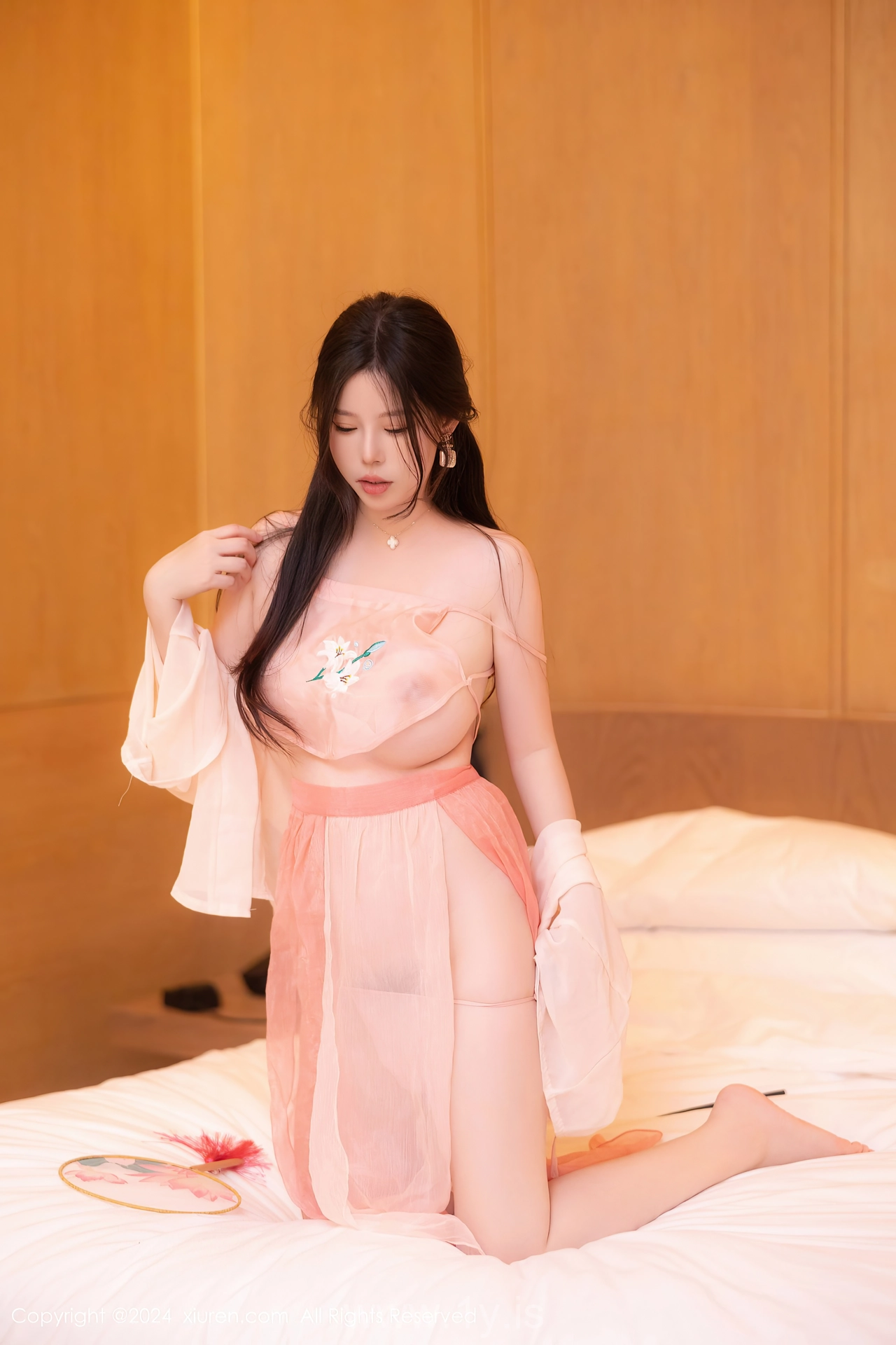 XIUREN(秀人网) No.8503 Flawless Asian Femme fatale 白茹雪abby