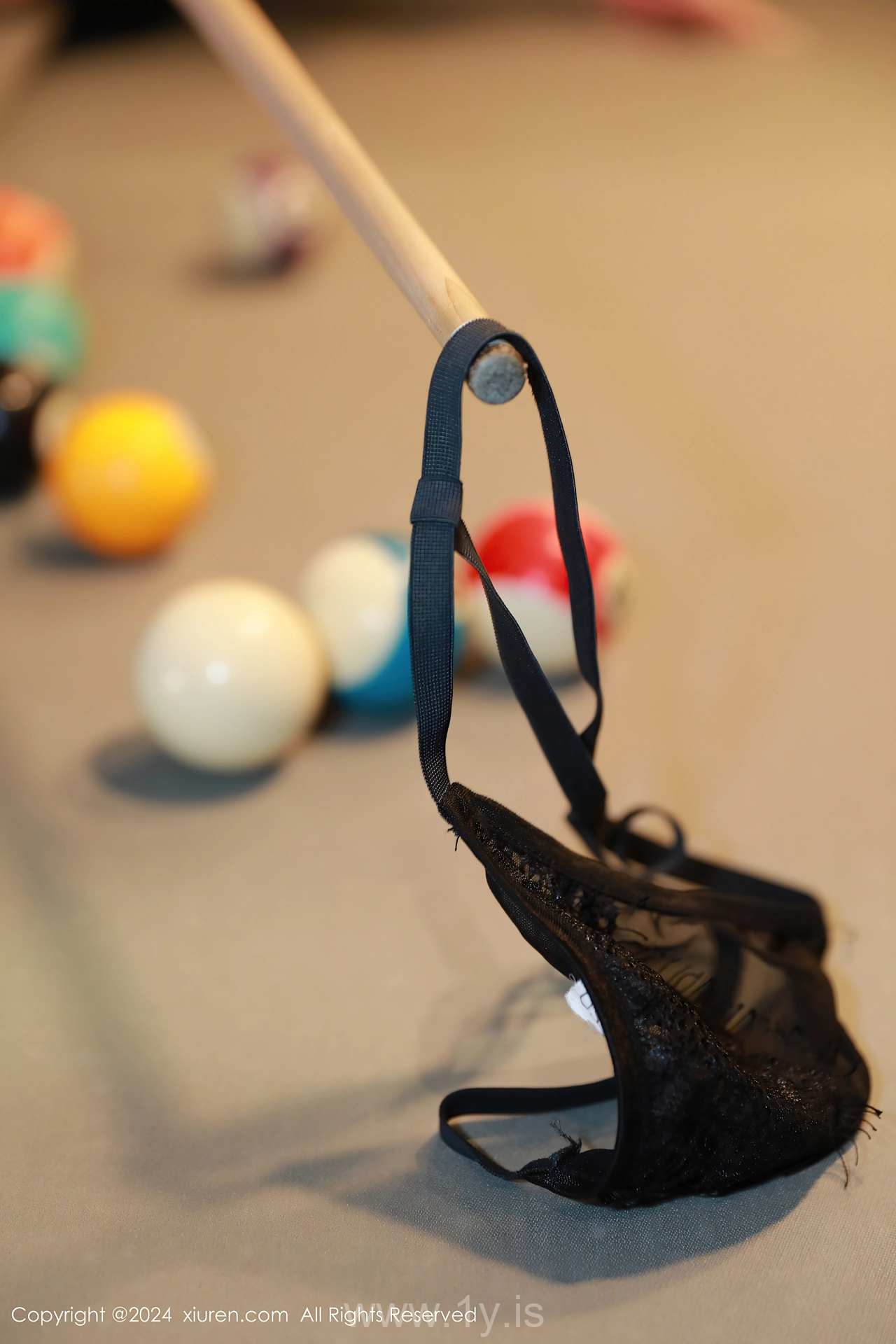 XIUREN(秀人网) No.8505 Good-looking & Irresistible Chinese Teen 王婉悠Queen