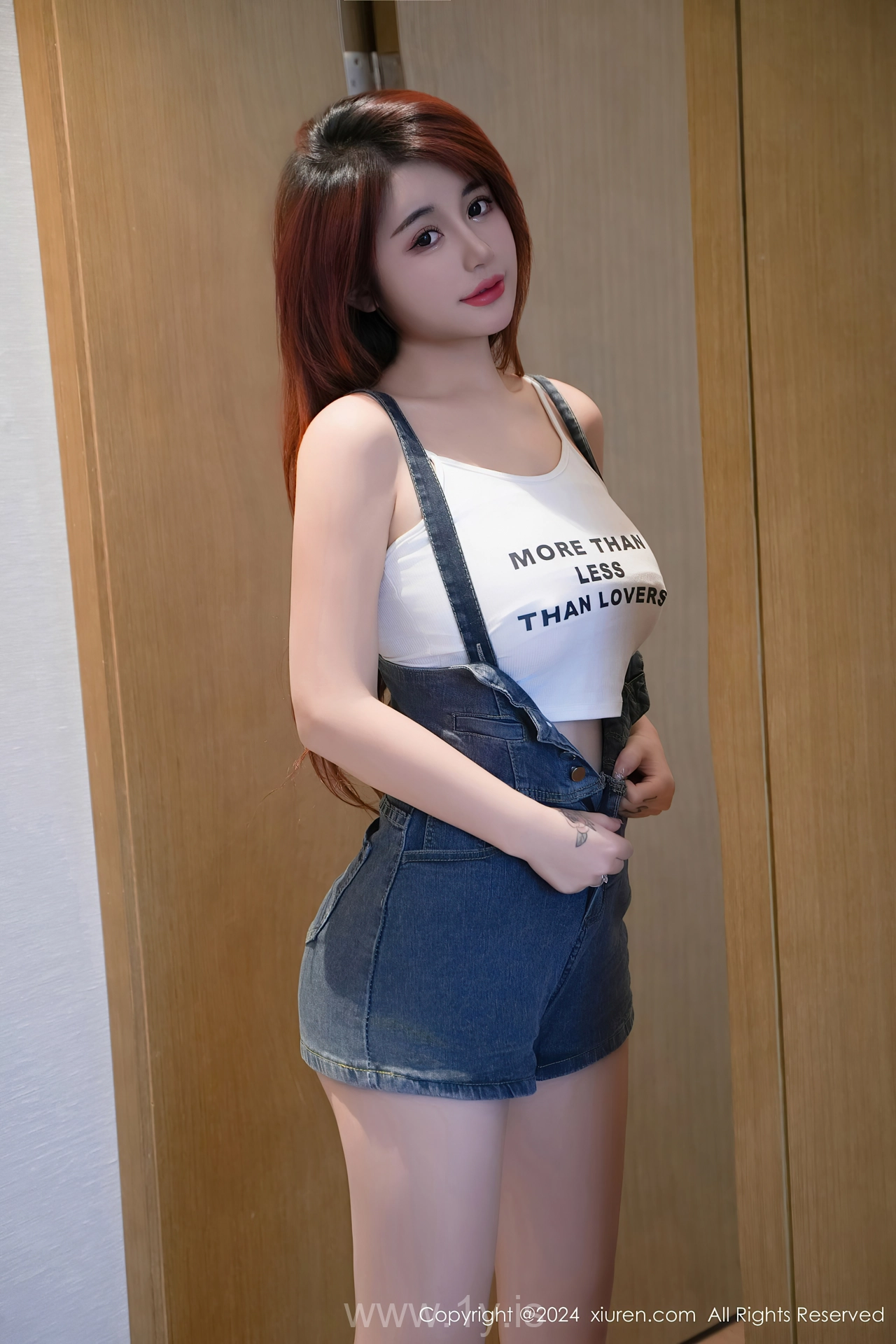 XIUREN(秀人网) No.8506 Luminous & Appealing Asian Sweetie 美七Mia