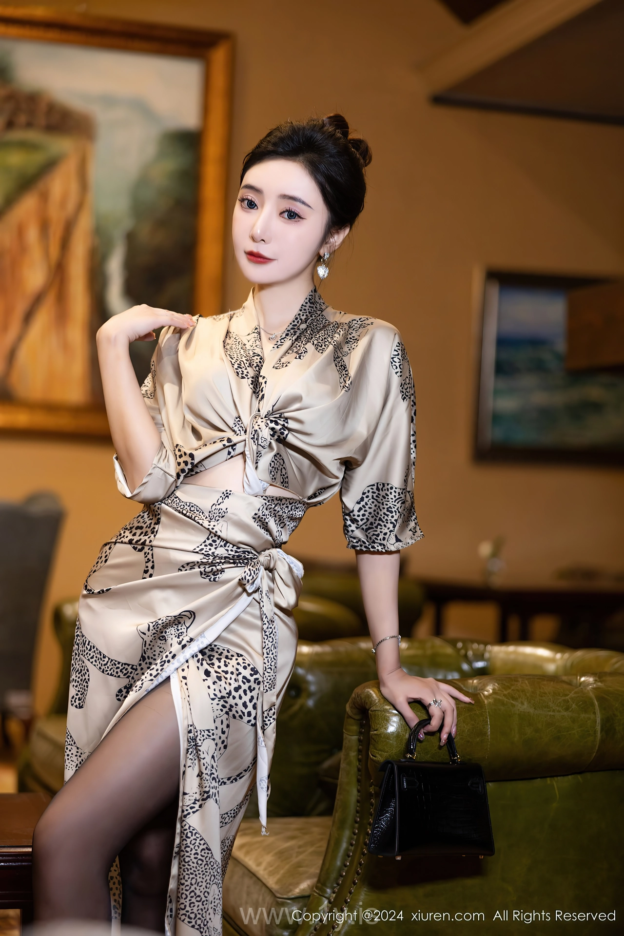 XIUREN(秀人网) No.8510 Radiant & Good-looking Chinese Beauty Queen 王馨瑶yanni