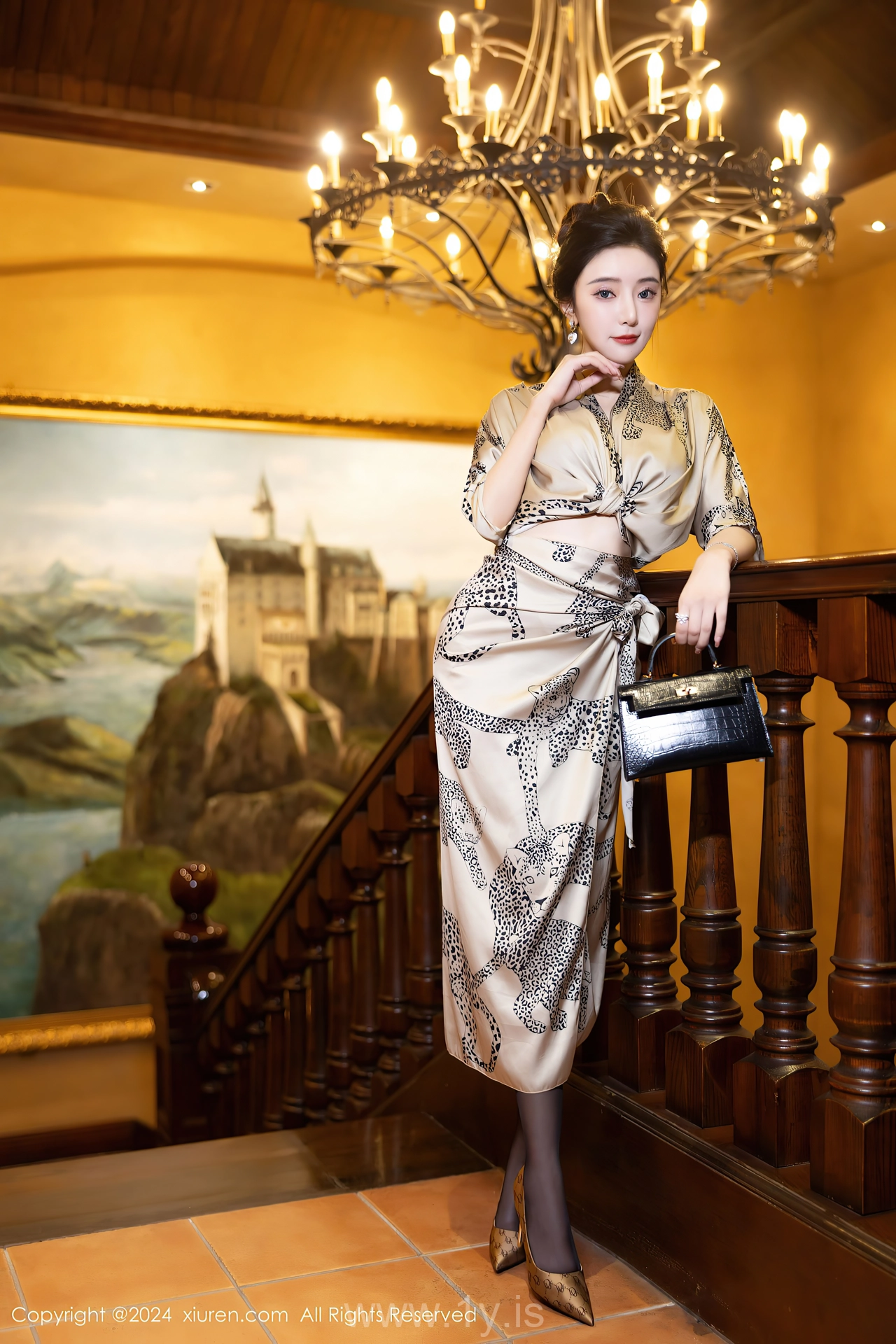 XIUREN(秀人网) No.8510 Radiant & Good-looking Chinese Beauty Queen 王馨瑶yanni