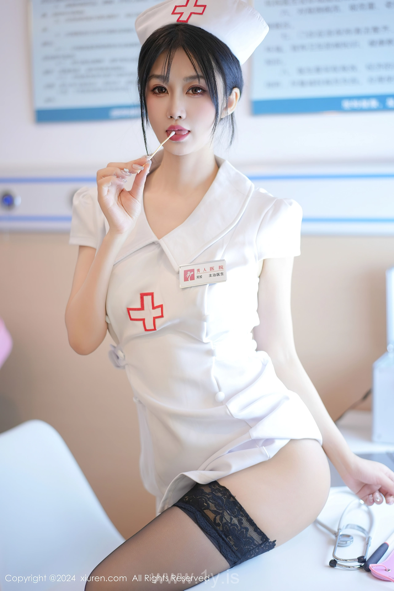 XIUREN(秀人网) No.8512 Sexy & Exquisite Asian Vixen laura阿姣