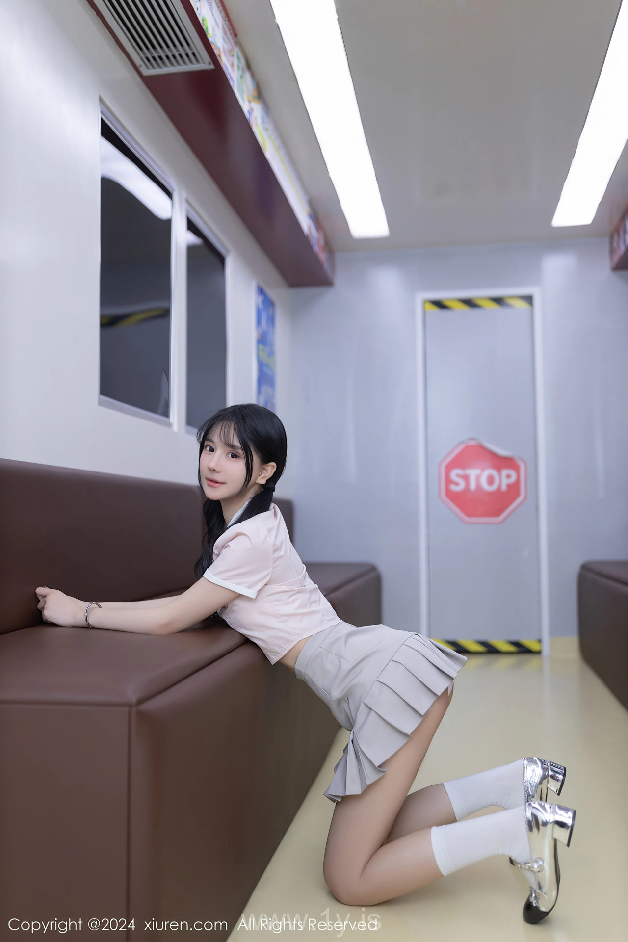 XIUREN(秀人网) No.8515 Playful Chinese Rara Avis 幼幼