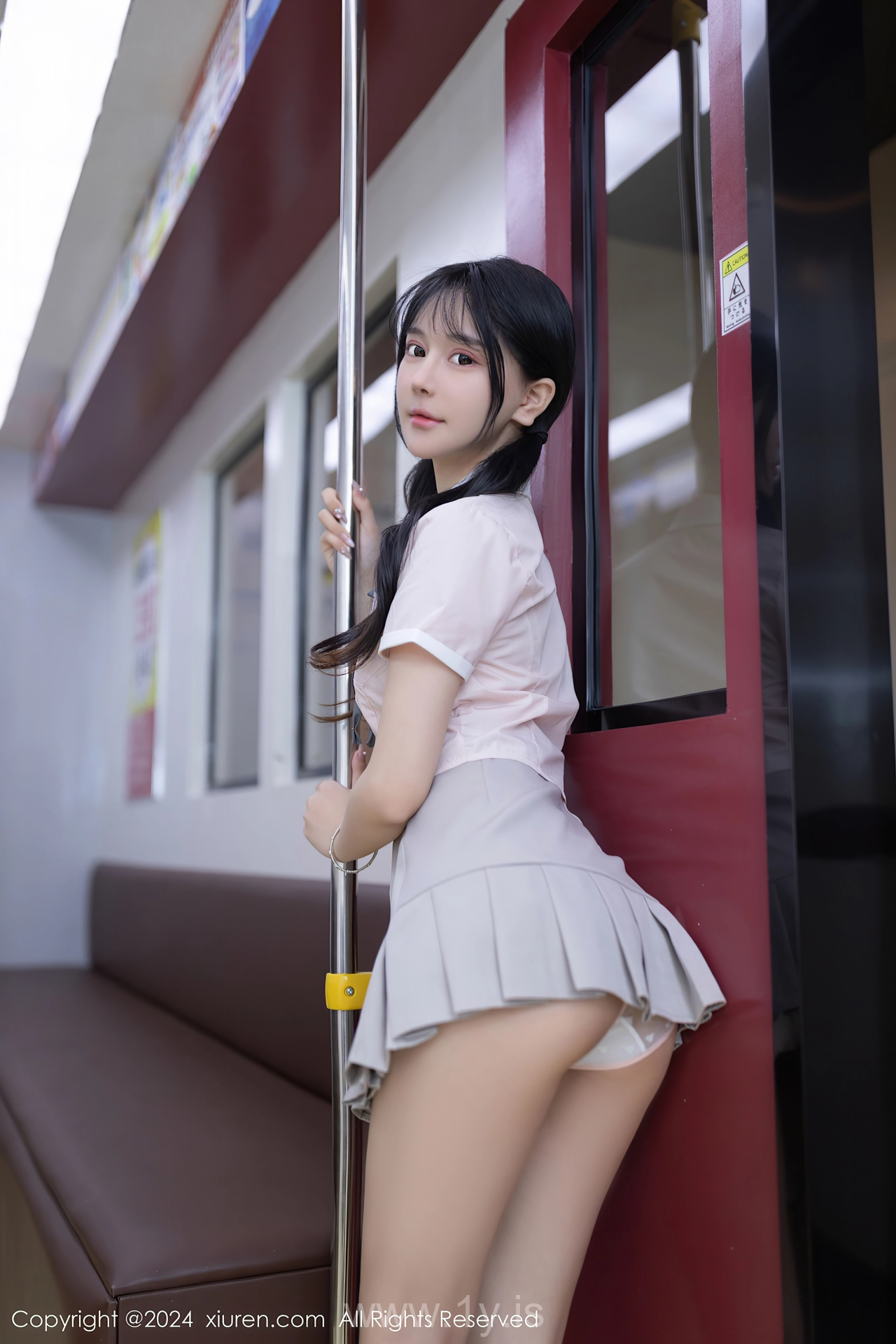 XIUREN(秀人网) No.8515 Playful Chinese Rara Avis 幼幼