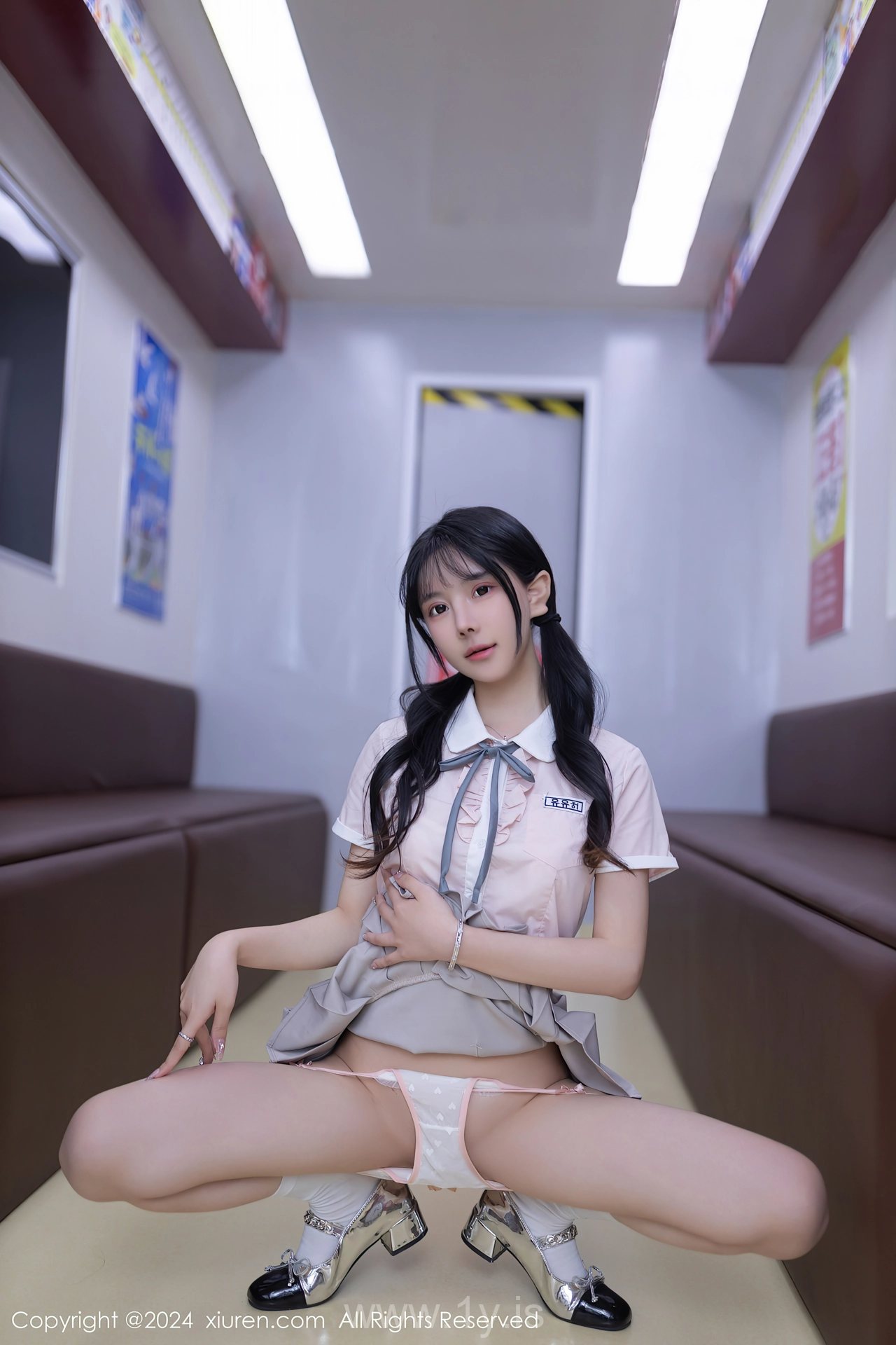 XIUREN(秀人网) No.8515 Playful Chinese Rara Avis 幼幼