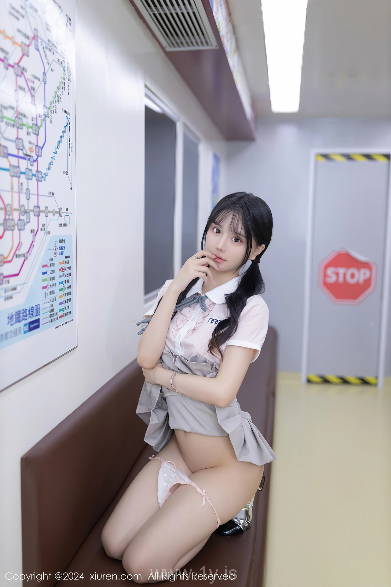 XIUREN(秀人网) No.8515 Playful Chinese Rara Avis 幼幼