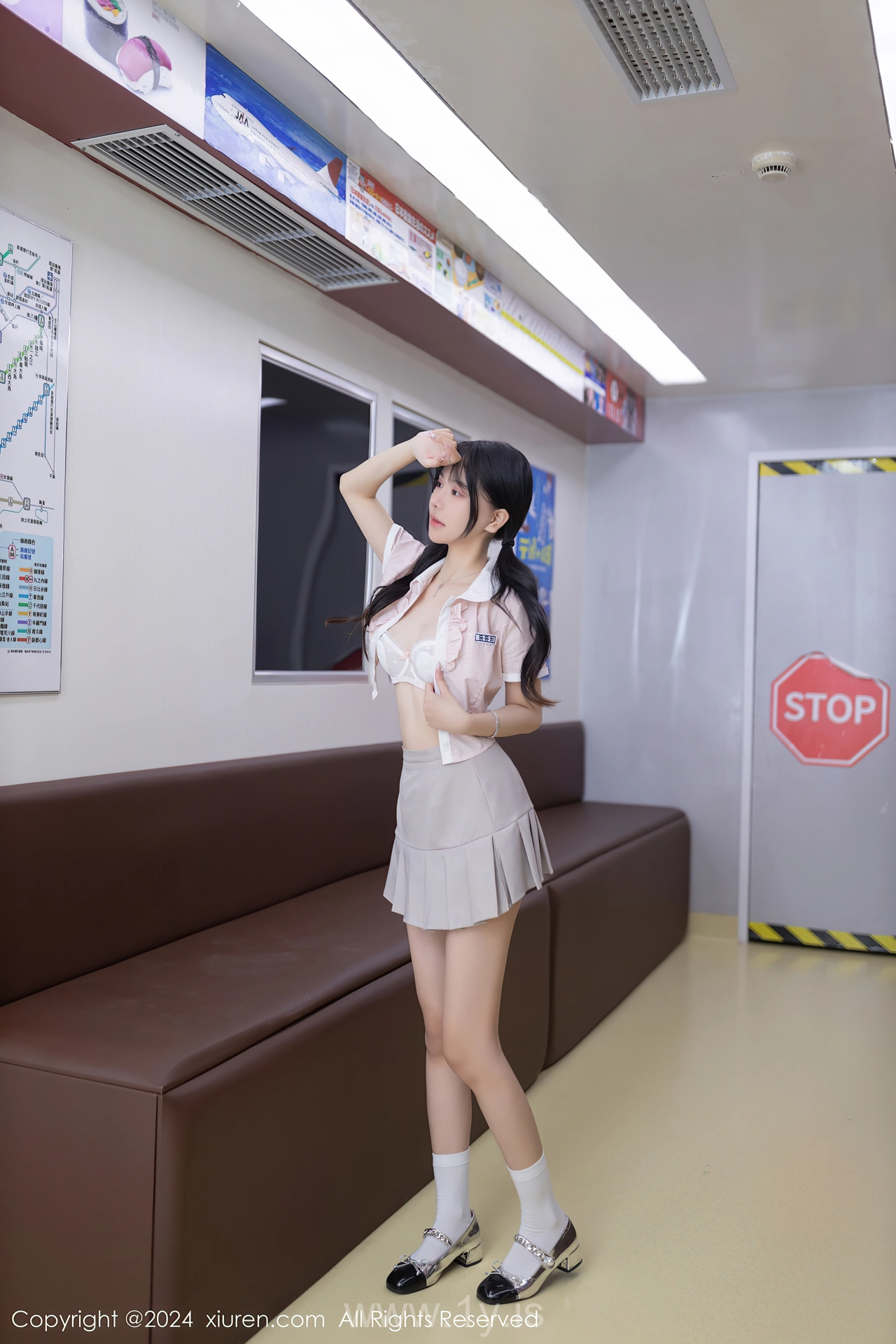 XIUREN(秀人网) No.8515 Playful Chinese Rara Avis 幼幼