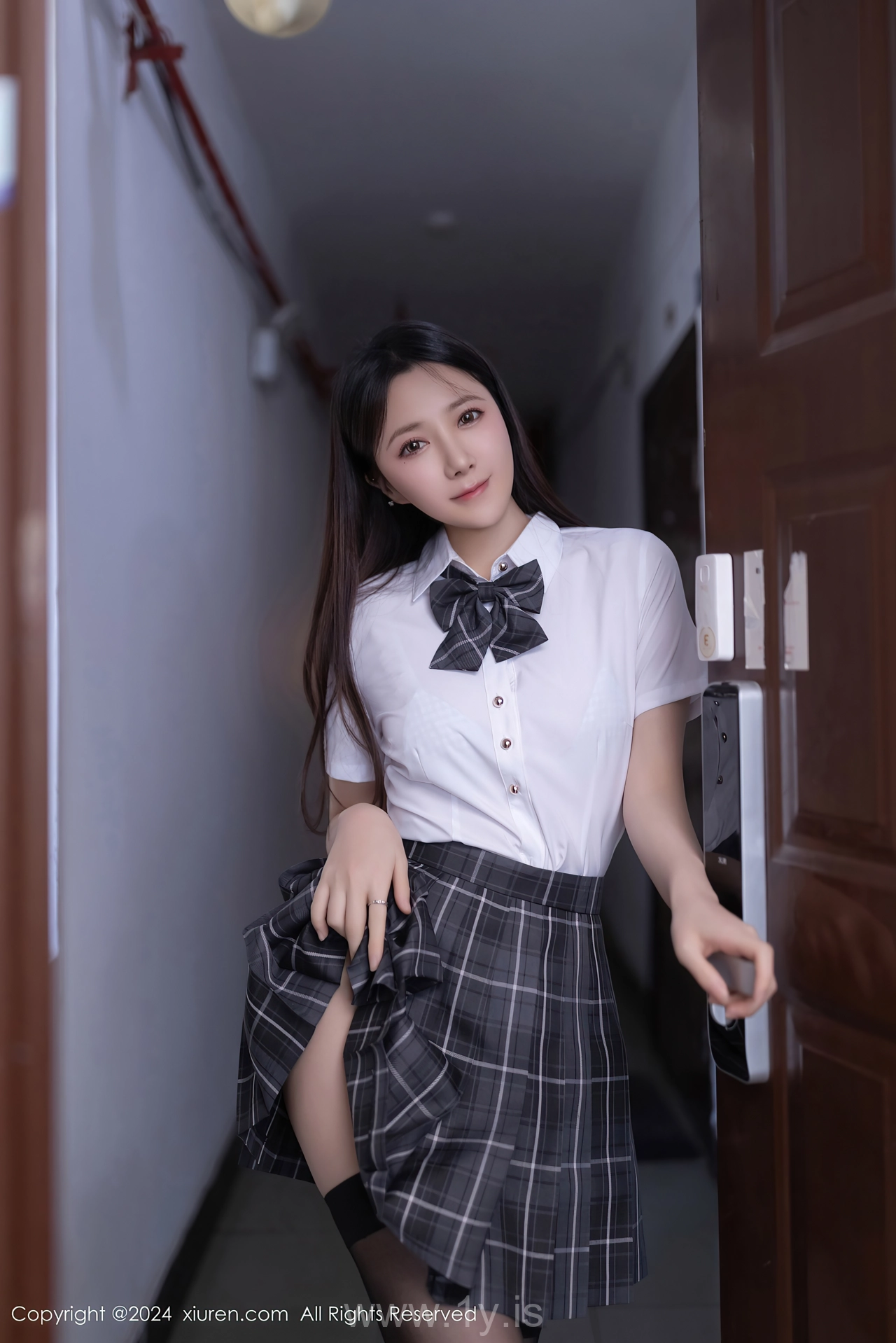 XIUREN(秀人网) No.8516 Stylish Asian Model 鱼子酱Fish