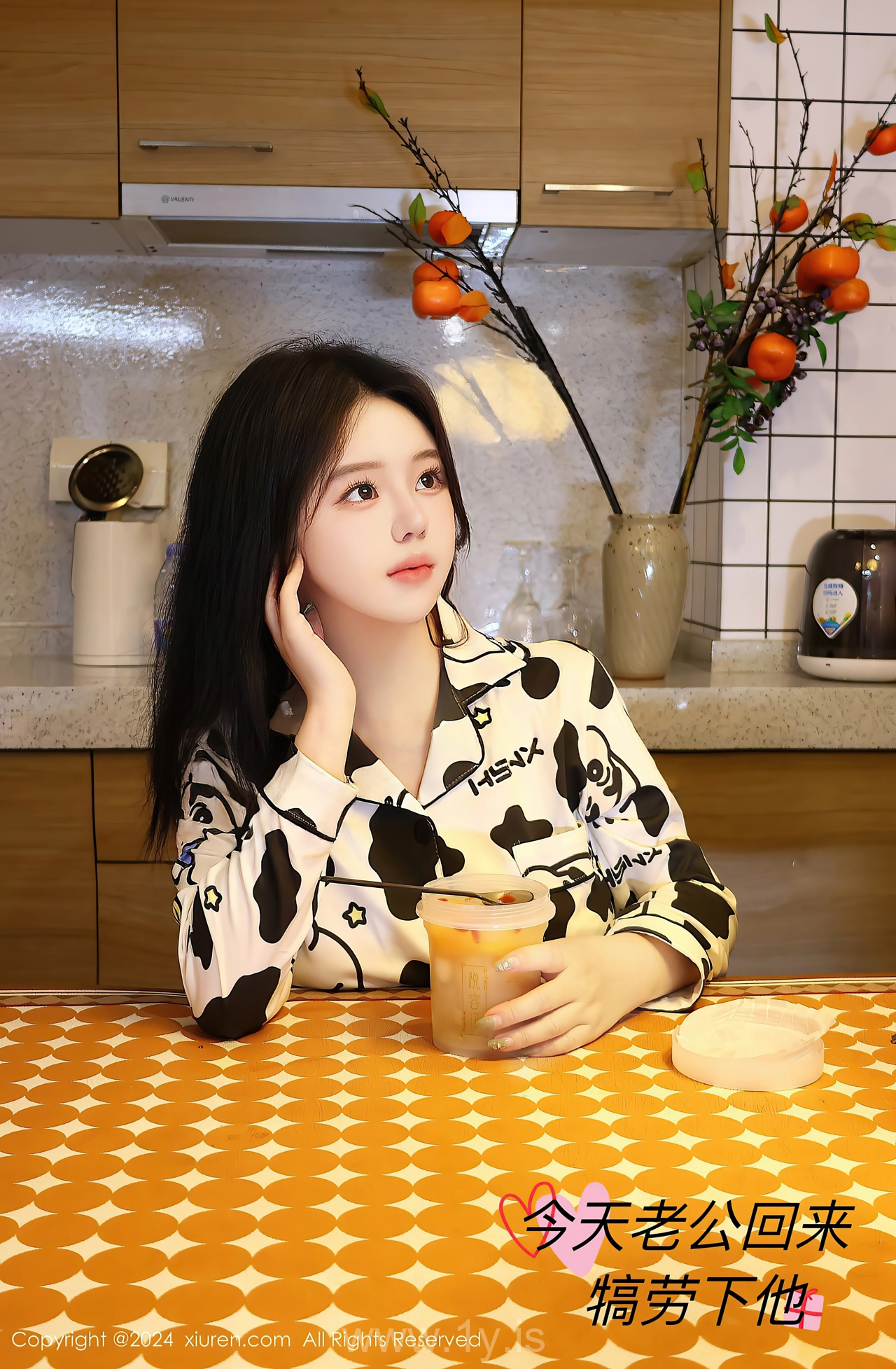 XIUREN(秀人网) No.8517 Charming & Decent Asian Queen 小薯条nienie