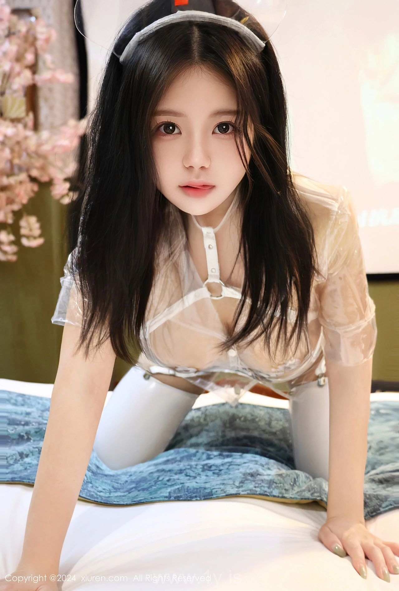 XIUREN(秀人网) No.8517 Charming & Decent Asian Queen 小薯条nienie