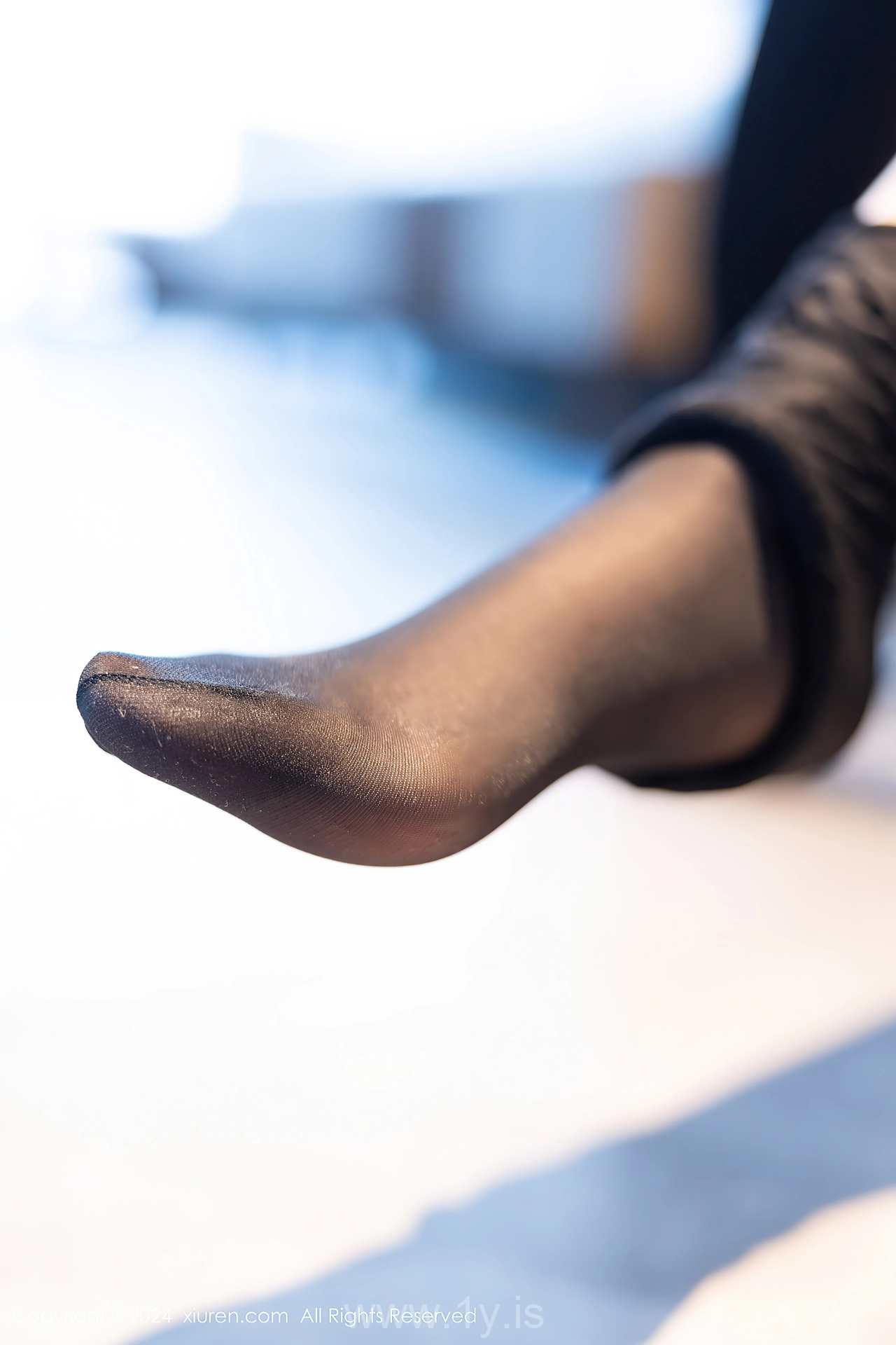 XIUREN(秀人网) No.8520 Tempting Asian Cougar 玥儿玥