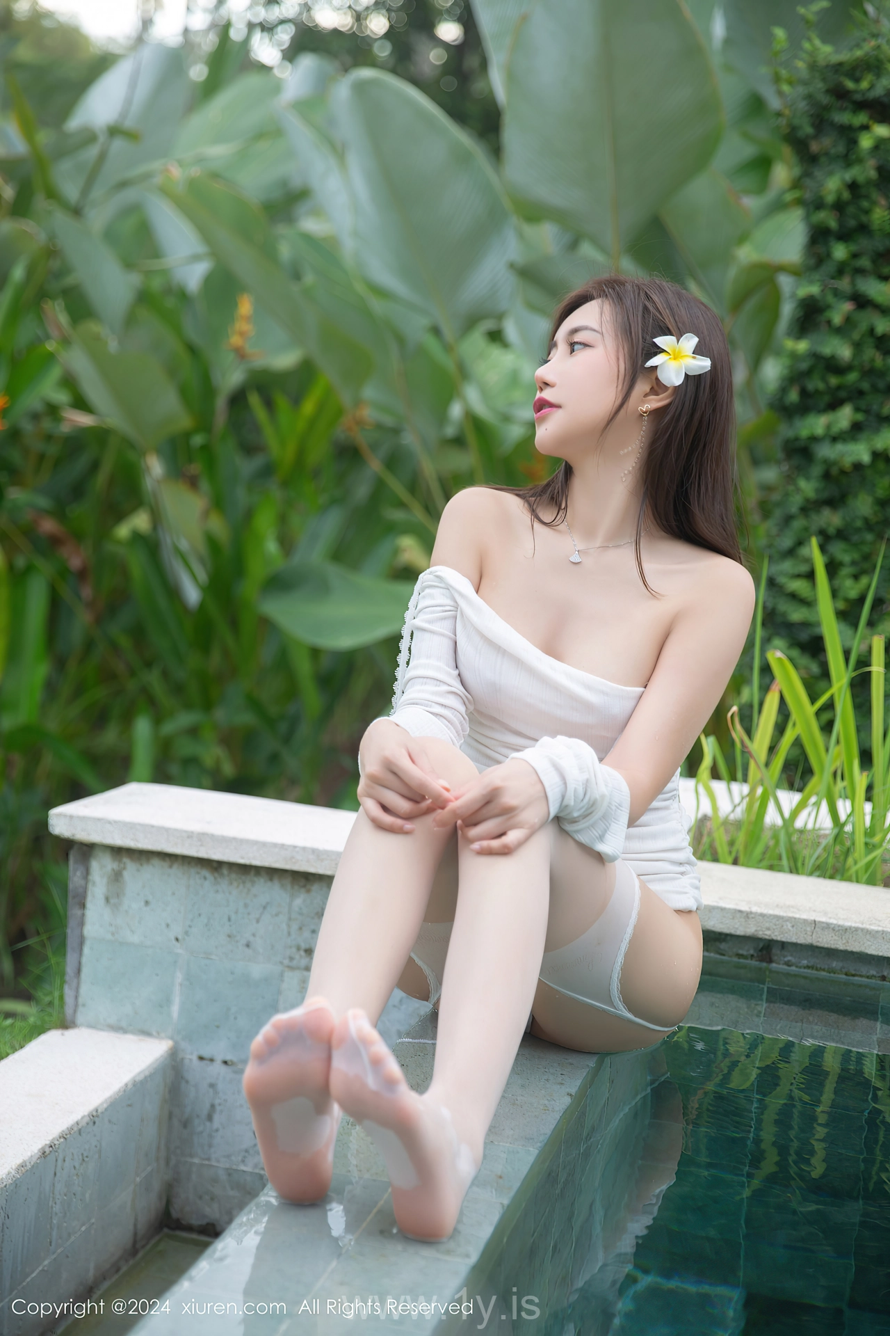 XIUREN(秀人网) No.8522 Seductive & Pretty Chinese Belle 绮里嘉ula