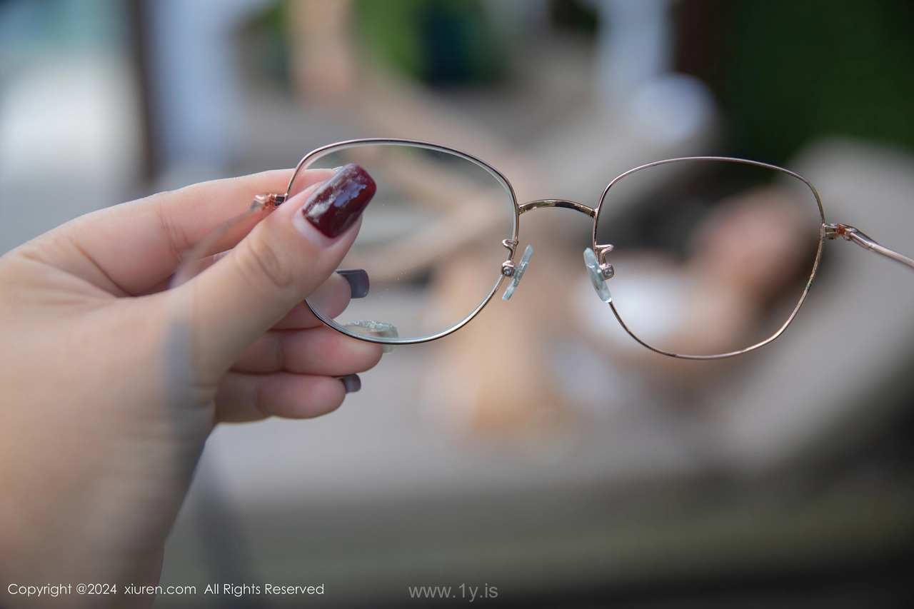 XIUREN(秀人网) No.8522 Seductive & Pretty Chinese Belle 绮里嘉ula