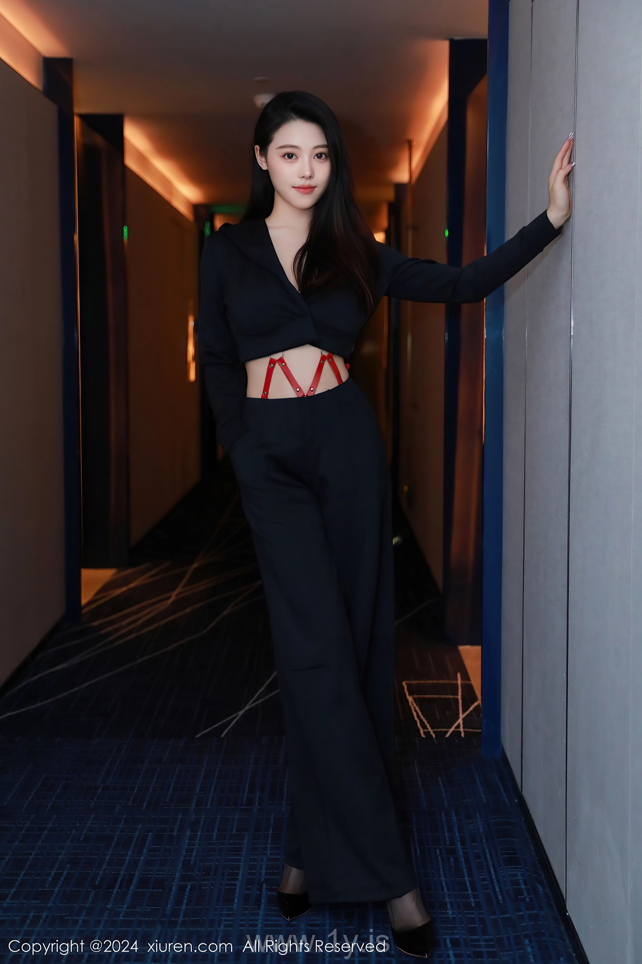 XIUREN(秀人网) No.8524 Luminous & Innocent Chinese Starlet 清妙