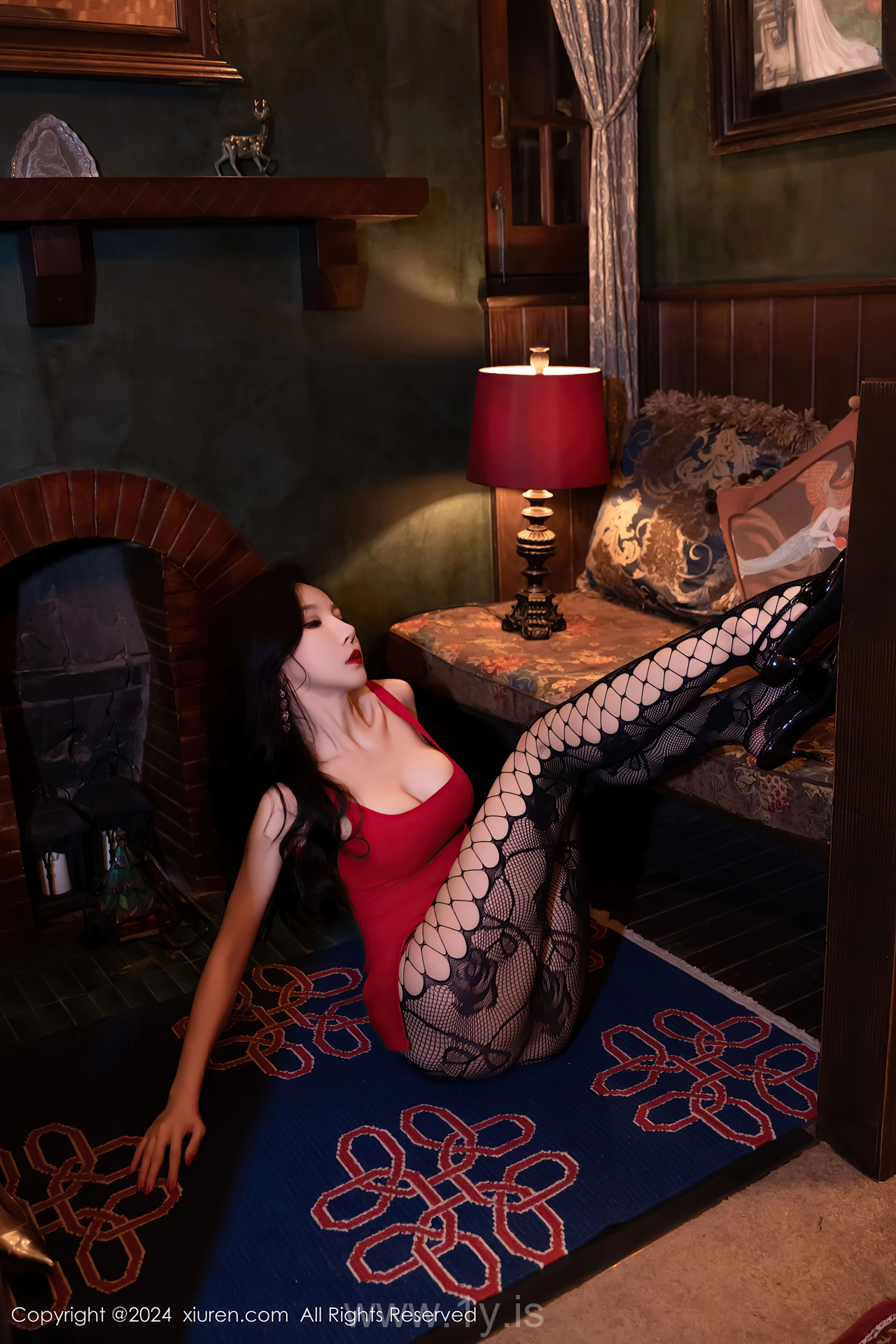 XIUREN(秀人网) No.8526 Slim Asian Temptress 陈怡曼