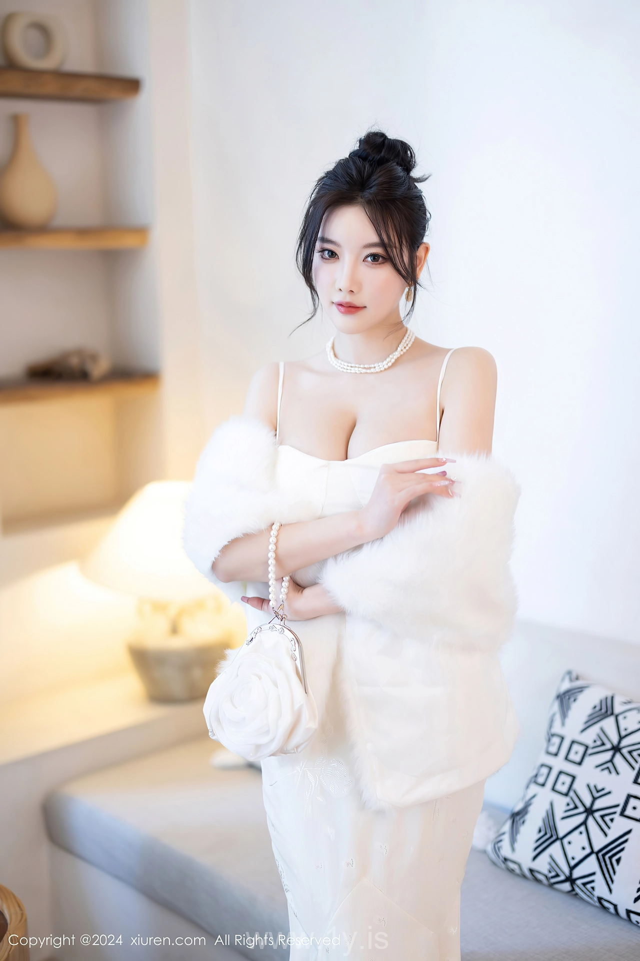 XIUREN(秀人网) No.8538 Delightful & Lovely Chinese Temptress 杨晨晨Yome