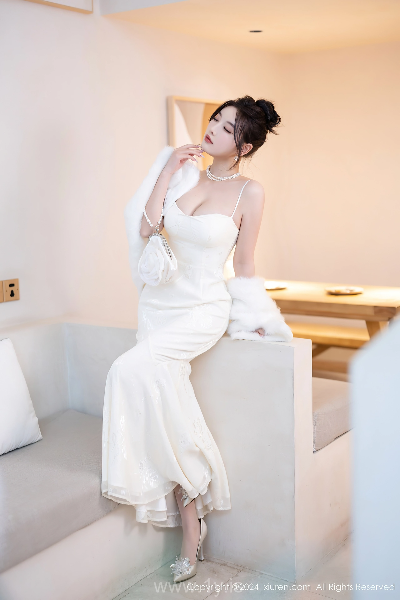 XIUREN(秀人网) No.8538 Delightful & Lovely Chinese Temptress 杨晨晨Yome