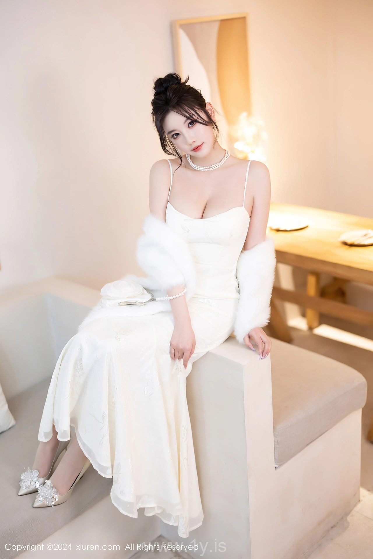 XIUREN(秀人网) No.8538 Delightful & Lovely Chinese Temptress 杨晨晨Yome