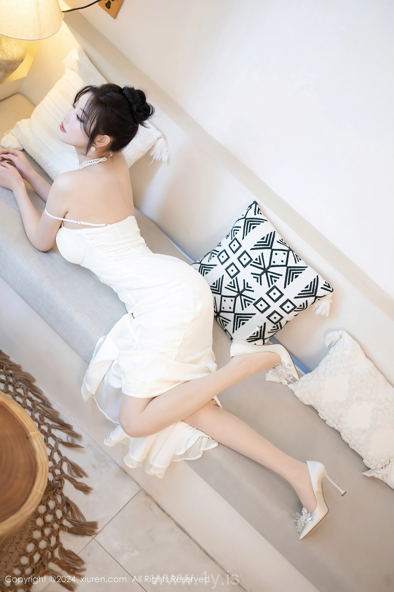 XIUREN(秀人网) No.8538 Delightful & Lovely Chinese Temptress 杨晨晨Yome