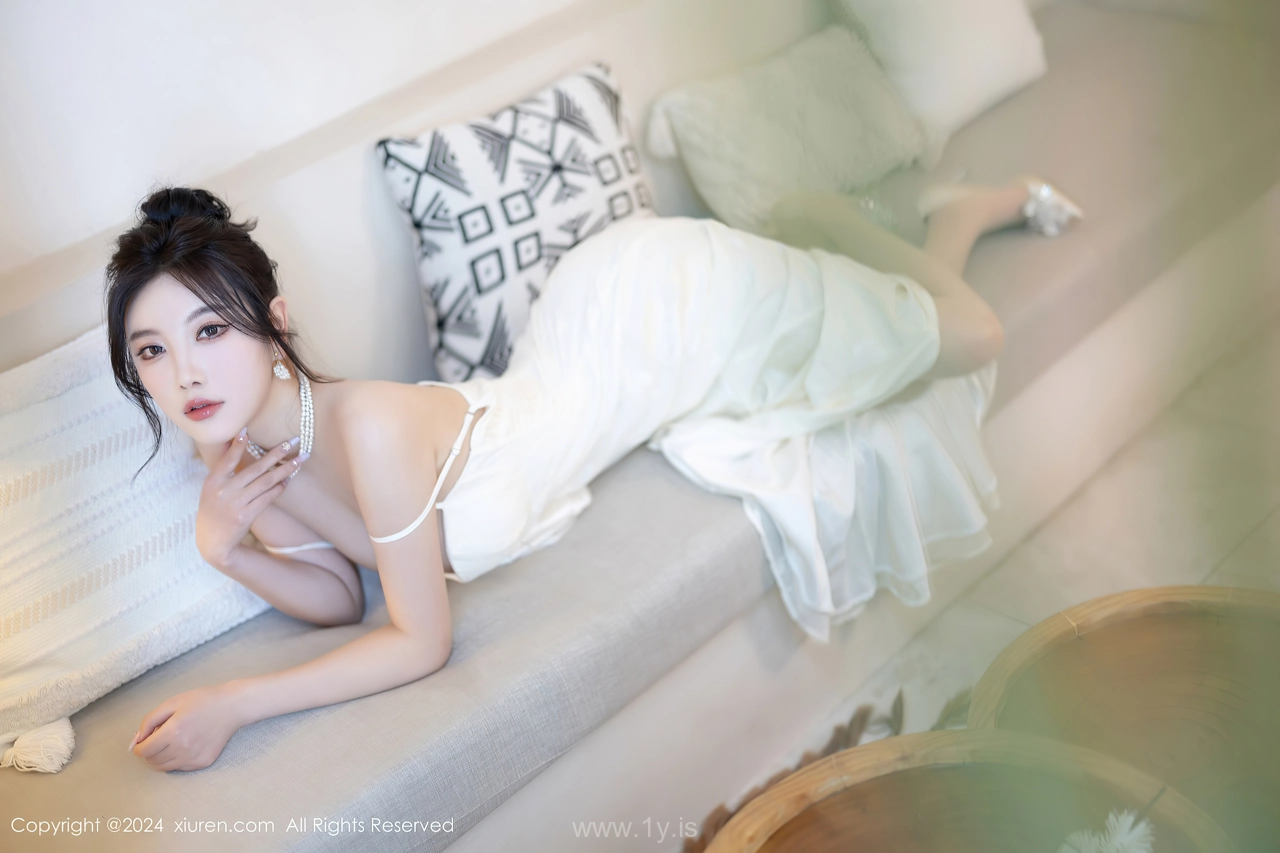 XIUREN(秀人网) No.8538 Delightful & Lovely Chinese Temptress 杨晨晨Yome