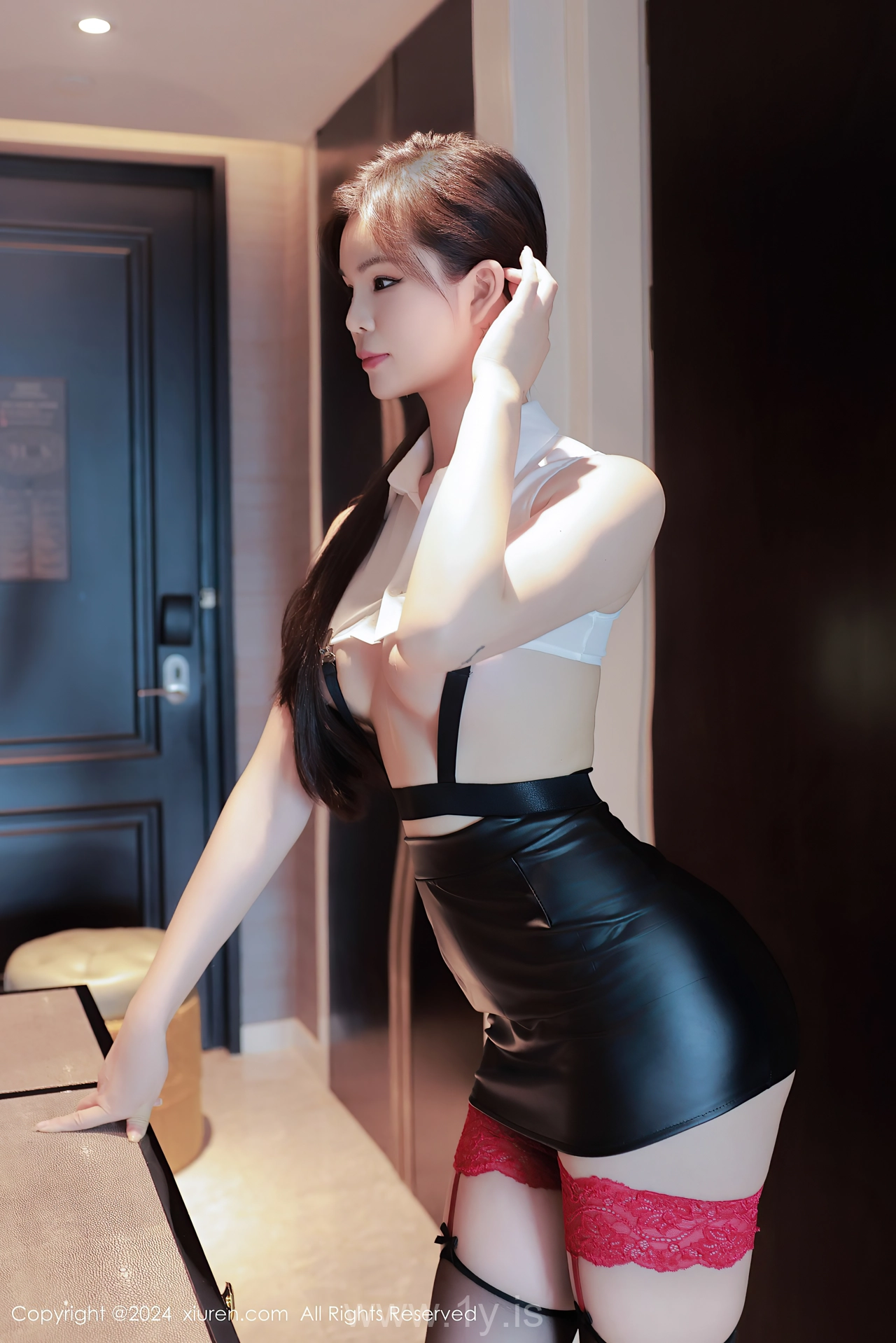 XIUREN(秀人网) No.8540 Seductive Asian Girl 雪糕CiCi