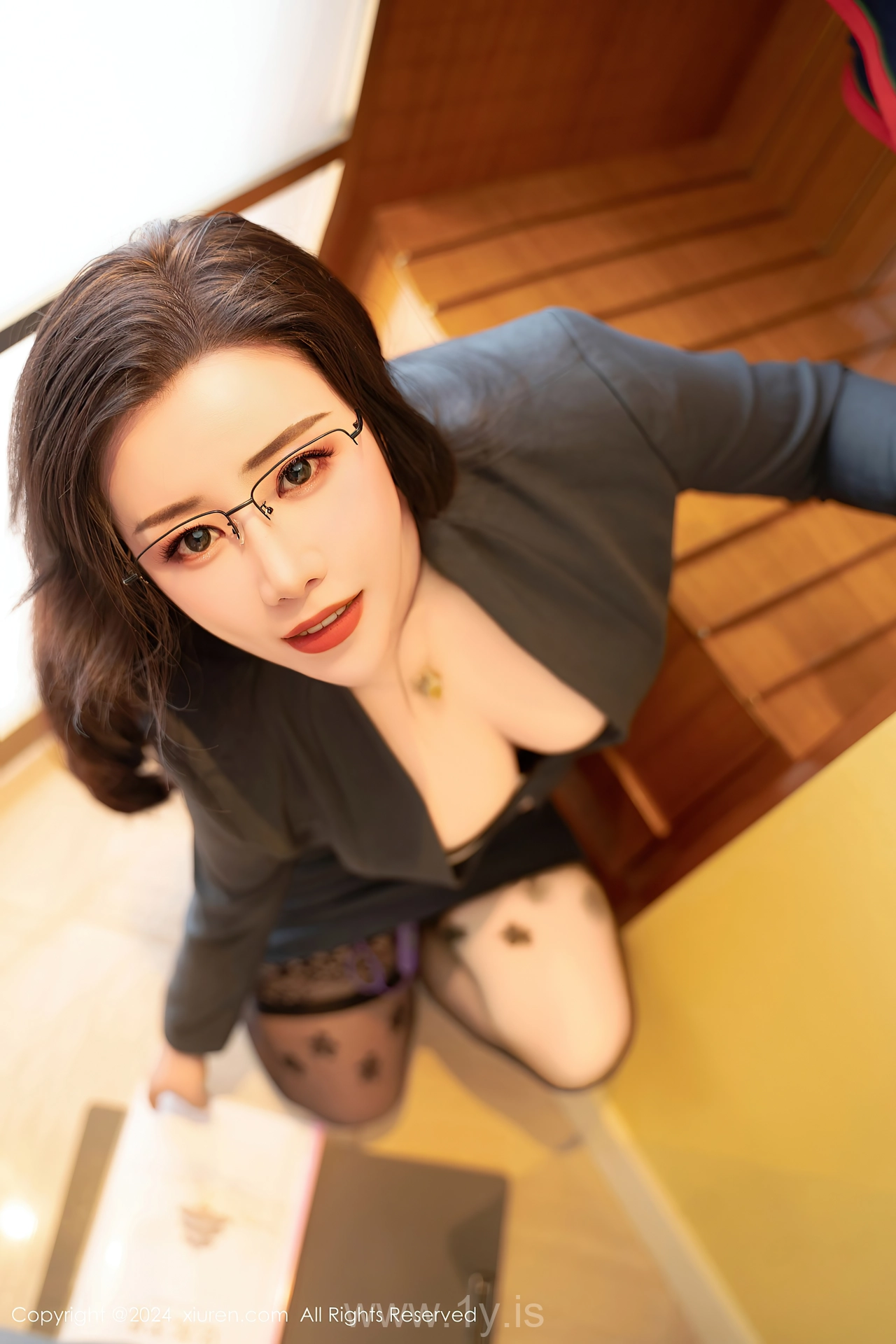 XIUREN(秀人网) No.8541 Fashionable & Classy Asian Belle 王婉悠Queen